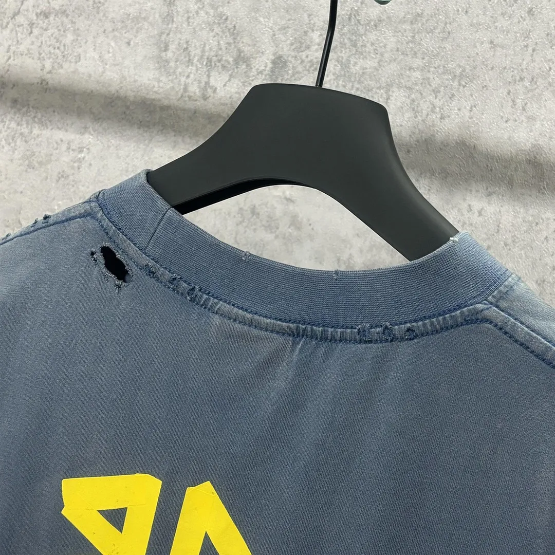 🅿️180 9110# Actual photo top version [[BALENCIA*GA] official website quality Paris new yellow tape bandage digital direct spray short-sleeved T-shirt OS version loose dropped shoulders Unisex style Fabric: 260g 100% pure cotton double yarn Process: front and rear digital direct spray garment wash worn distressed fixed color Color: gray blue white washed blue burgundy green Black silver rose red khaki Size: XS S M L