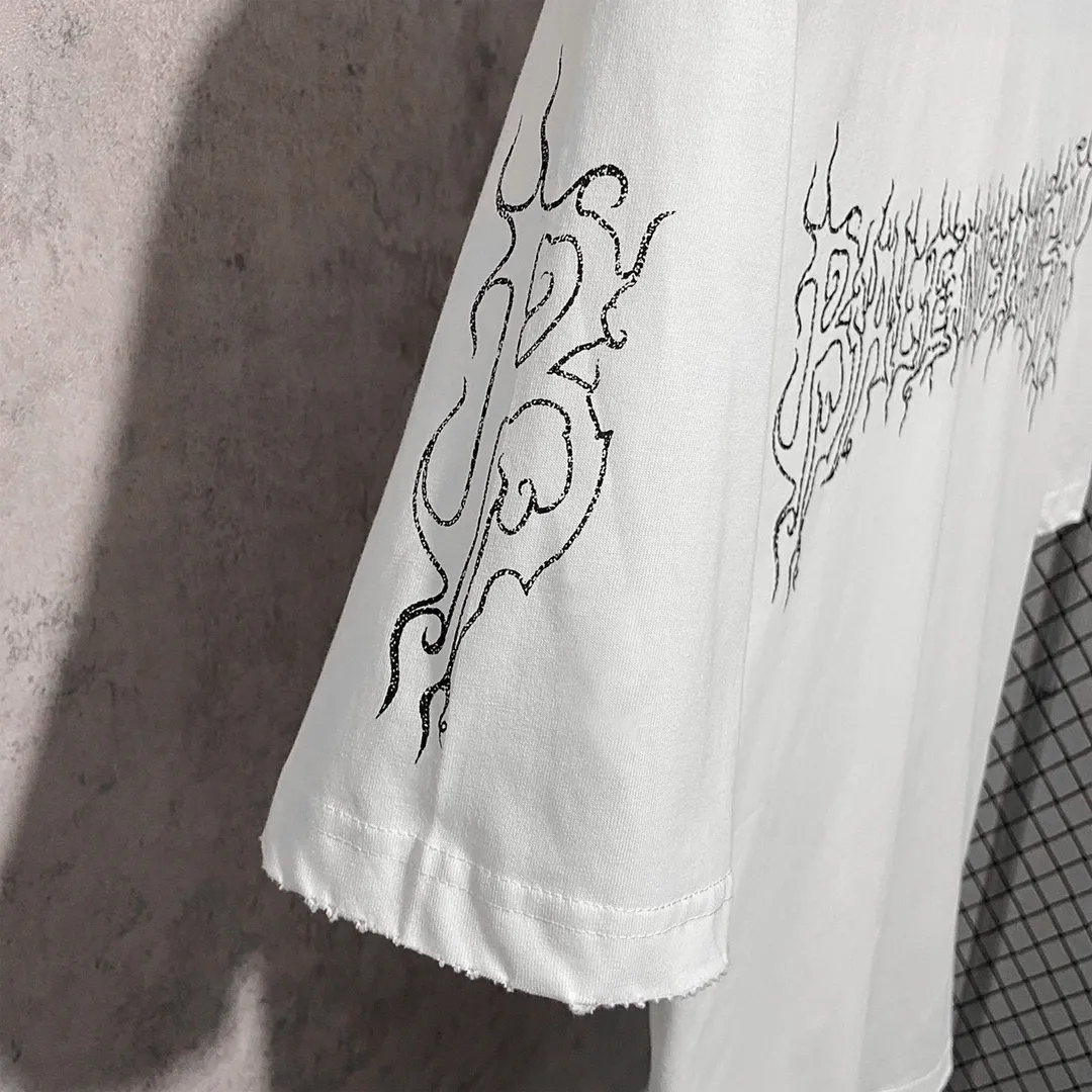 🅿️160 9123# Detailed picture Top version [[BALENCIA*GA] official website quality Paris new flame letters Sanskrit thunder LOGO destruction short-sleeved T-shirt OS version loose dropped shoulders Unisex style Fabric: 260 grams 100% cotton double yarn Technology: front and rear left and right sleeve printing Garment wash worn distressed fixed color Color: white Size: XS S M L