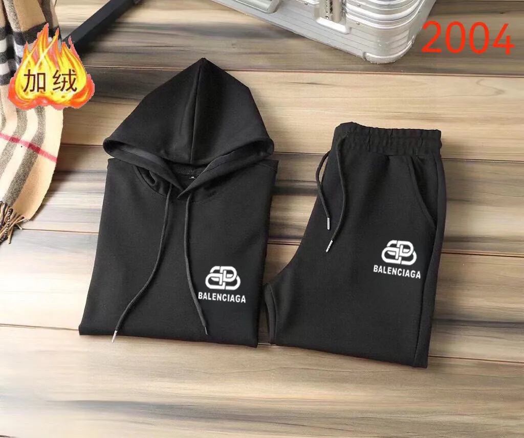 🅿️420 brand [BALENCIAGA] (velvet and thickened) 2025 spring new product, celebrities’ favorite fashion-flavored casual suit, clean and neat tailoring, full of urban style. Made of high-quality custom-made fabrics, the lining has excellent thermal insulation effect, feels soft and dry, and the upper body effect is crisp and stylish. The three-dimensional cutting process and the pattern are all of high standards, and the silhouette version has the right benefits! It is not tight at all, and you feel good when you put it on. So many top-quality raw materials create high-end products with unparalleled value. It is the first choice for high-end fashion people. (Size: M-4XL can wear up to 200 pounds)