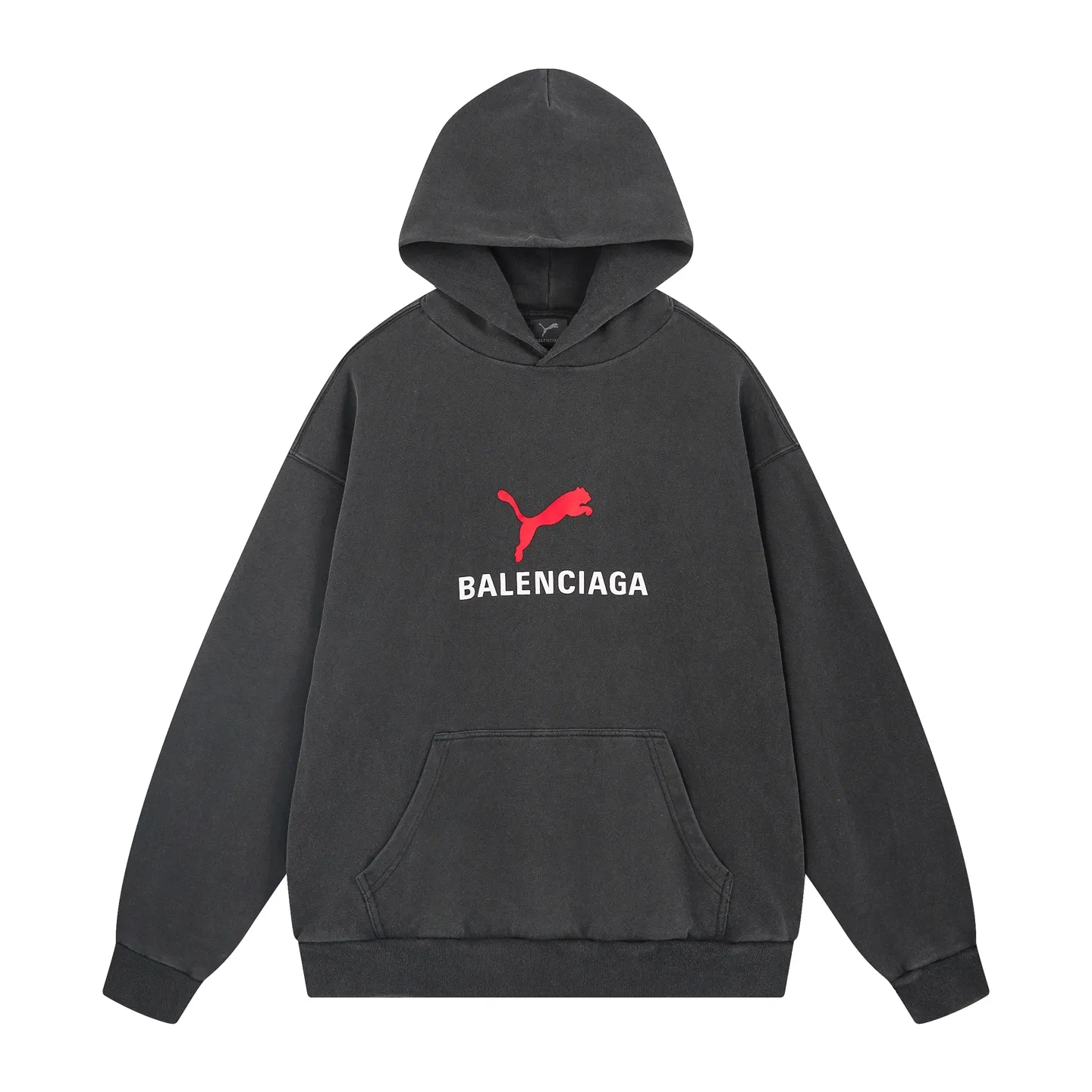 🅿️330 real photos [Top version. Official website quality] BALENCI*GA/26 new model. Paris co-branded puma series front printed washed hooded sweatshirt. SS26 latest model. Research and development at the first time, different market currencies. Comparisons welcome. The fabric is made of Paris ZP custom-woven and dyed cotton sweatshirt. Weighing 460 grams, the cloth surface is clean. The cloth pattern is clear, soft and comfortable. The threads are dyed with no color difference. The printing uses environmentally friendly imported rubber paddles, with clear letters and no burrs. Strong three-dimensional effect. Garment washing water. Jubie market currency. Welcome to compare. The version adopts OS loose shoulder design. Same style for men and women. Code: BL259920 Color: washed black, Size: XS S M L