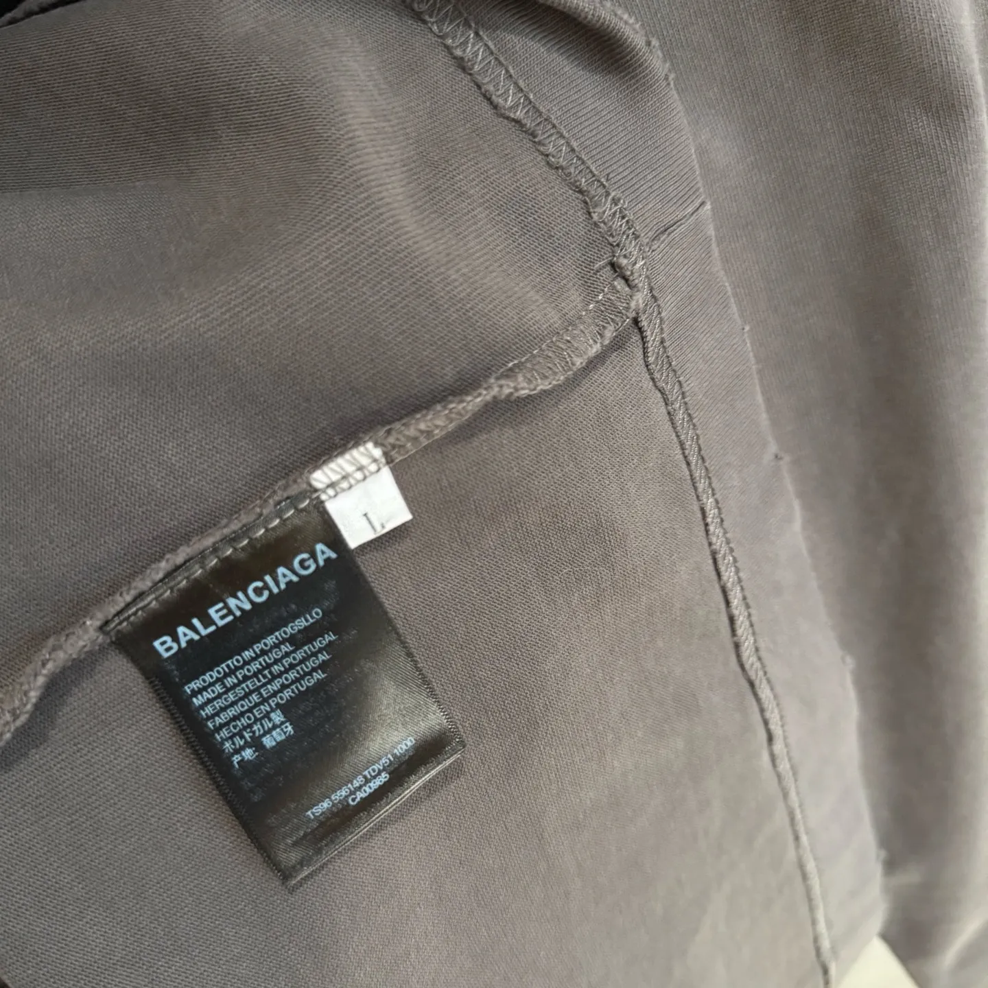 🅿️320 [Strict quality control] Balenciaga 25ss logo embroidered long-sleeved T-shirt. The fabric is made of custom-dyed 100% pure cotton double-ply fabric. 420g garment wash. Front and rear panel embroidery. Front panel post-garment washing process. Custom hardware. Thread. Accessories. Matching. Same style for men and women. Color: black/off-white/white. Size: M-2xl