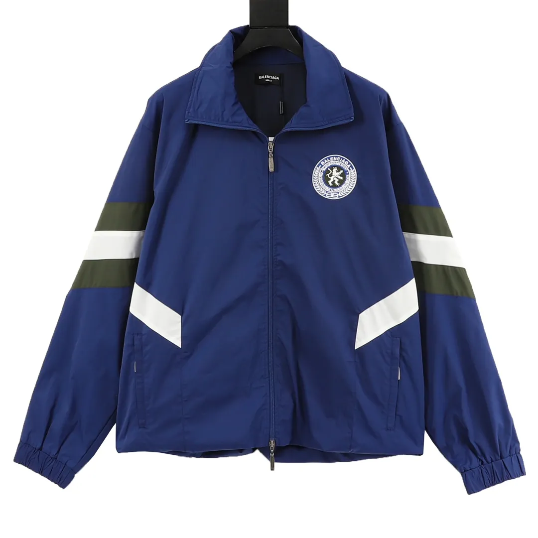 🅿️570 Balenciaga/Balenciaga spliced logo jacket is made of customized matt Taslan professional fabric, plus three-proof coating process, Teflon anti-fouling treatment, anti-oil stain and easy to clean, polyester high-density bird's eye mesh lining, three-dimensional circulation breathable structure, quick moisture export, anti-static treatment, more comfortable to wear in autumn and winter, imported environmentally friendly glue screen printing, custom hardware zipper double puller LOGO, custom accessories three labels Size: XS-L
