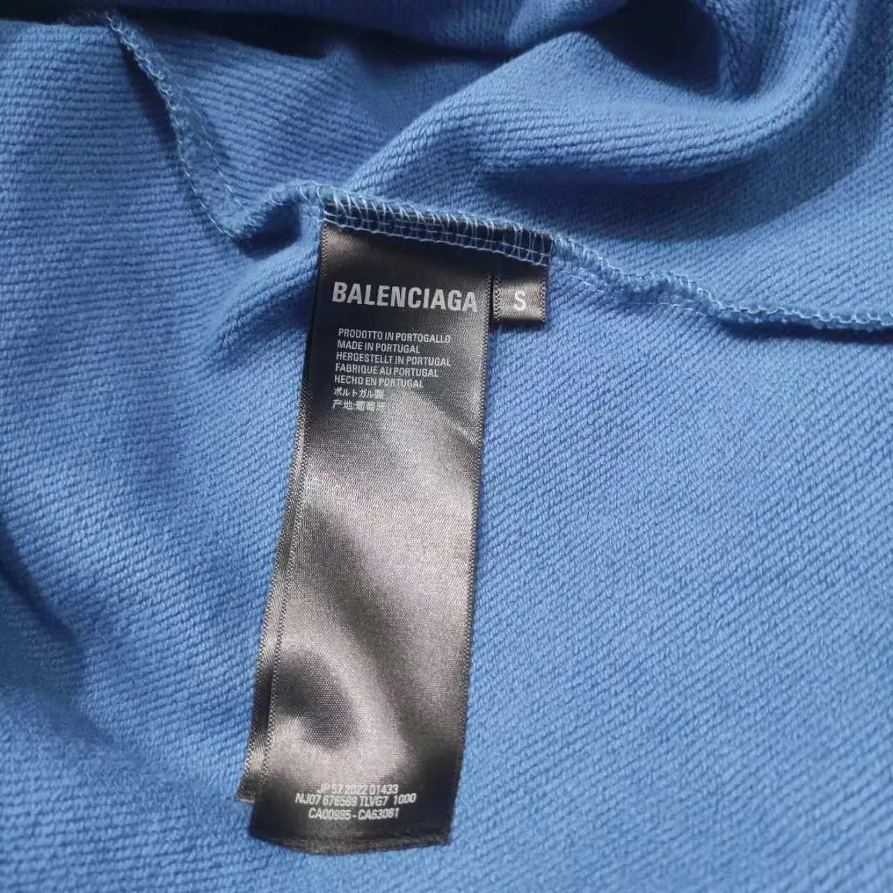 Top tested version - BALENCIAGA - Paris' new gradient color series, hooded sweatshirt with embroidered letter logo on the front and back, exclusive logo letter pattern on the front and back, heavy craftsmanship, simple but not simple, original development of custom-woven fabrics, using a specific weight of 480g, process washing treatment, spray horse process, not easy to deform, soft texture, full of thickness, highly restored, imported Tajima machine heavy industry high-density embroidery on the chest, fine embroidery, three-dimensional effect, clear lines, no rough edges and miscellaneous threads Ultra-high craftsmanship embroidery, very high fullness, obvious concave and convex texture, OS dropped shoulders, loose version, same style for men and women, color: lavender, gradient blue, size: XS--L P:480