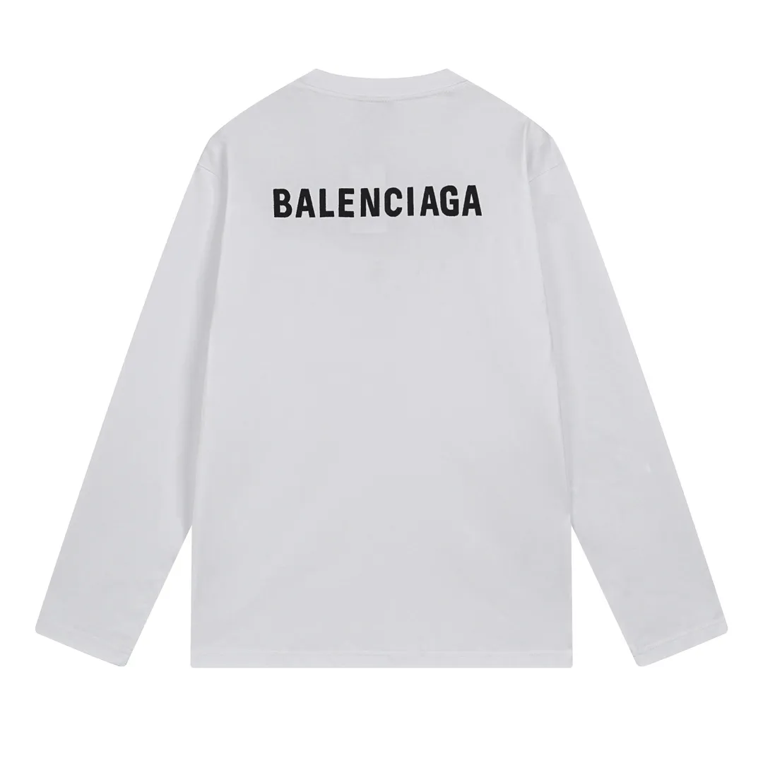 🅿️250 BALENCI*GA Paris classic letter embroidery long-sleeved T-shirt. The classic letters on the front and back are embroidered with imported Tajima embroidery machines. Restored brick cabinets. Exclusively woven and dyed 280g fabric. Threads are dyed in the same vat with zero color difference. The version adopts OS loose shoulder version. Welcome to compare. Same style for men and women -Color: black white smoke gray -SIZE: Xs S M L style number 8646#