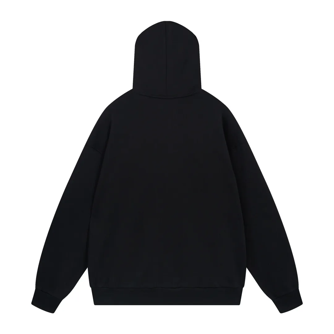 🅿️296 Detailed picture [Top version. Official website quality] BALENCI*GA/Paris. BB scissor LOGO printed split long-sleeved hooded sweatshirt ready-made. Brick cabinet synchronization. The fabric is made of Paris ZP custom-woven and dyed cotton sweatshirt. The weight is 450 grams, the cloth surface is clean. The cloth pattern is clear, soft and comfortable, and the thread is dyed with no color difference. The classic pattern is printed with environmentally friendly imported materials, straight cracks and cracked glue. Precision printing screen, the letters are clear and the effect is three-dimensional. Restore the brick cabinet. Different market currencies. Welcome to compare. The version adopts the OS loose shoulder version. The same style for men and women. Coding: BL238059 Color: Black Size: XS S M L