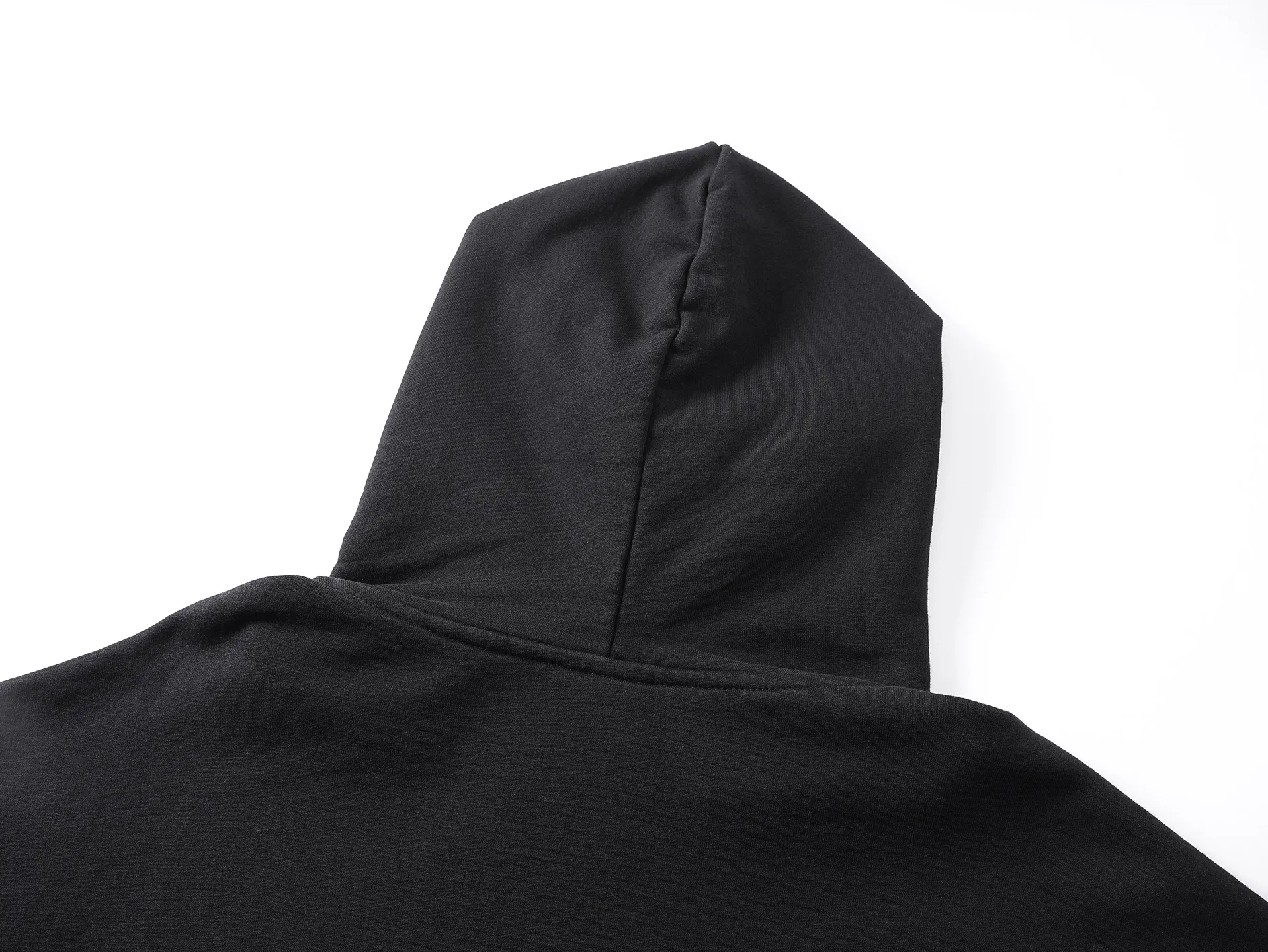🅿️400 BALENCI*GA Paris embroidered wheat ear classic pattern hooded sweatshirt. The front embroidery uses an imported Tajima embroidery machine. The back letters are hand-painted graffiti color collision technology. The hand-made master positions and grinds at fixed points. Customized matching hardware. The letters are clear. The effect is three-dimensional. Exclusively pattern-woven and dyed 460g fabric. Threads are dyed in the same vat with zero color difference. Brick cabinet synchronization. Welcome to compare. Same style for men and women -Color: black -SIZE: Xs S M L style number 8989#