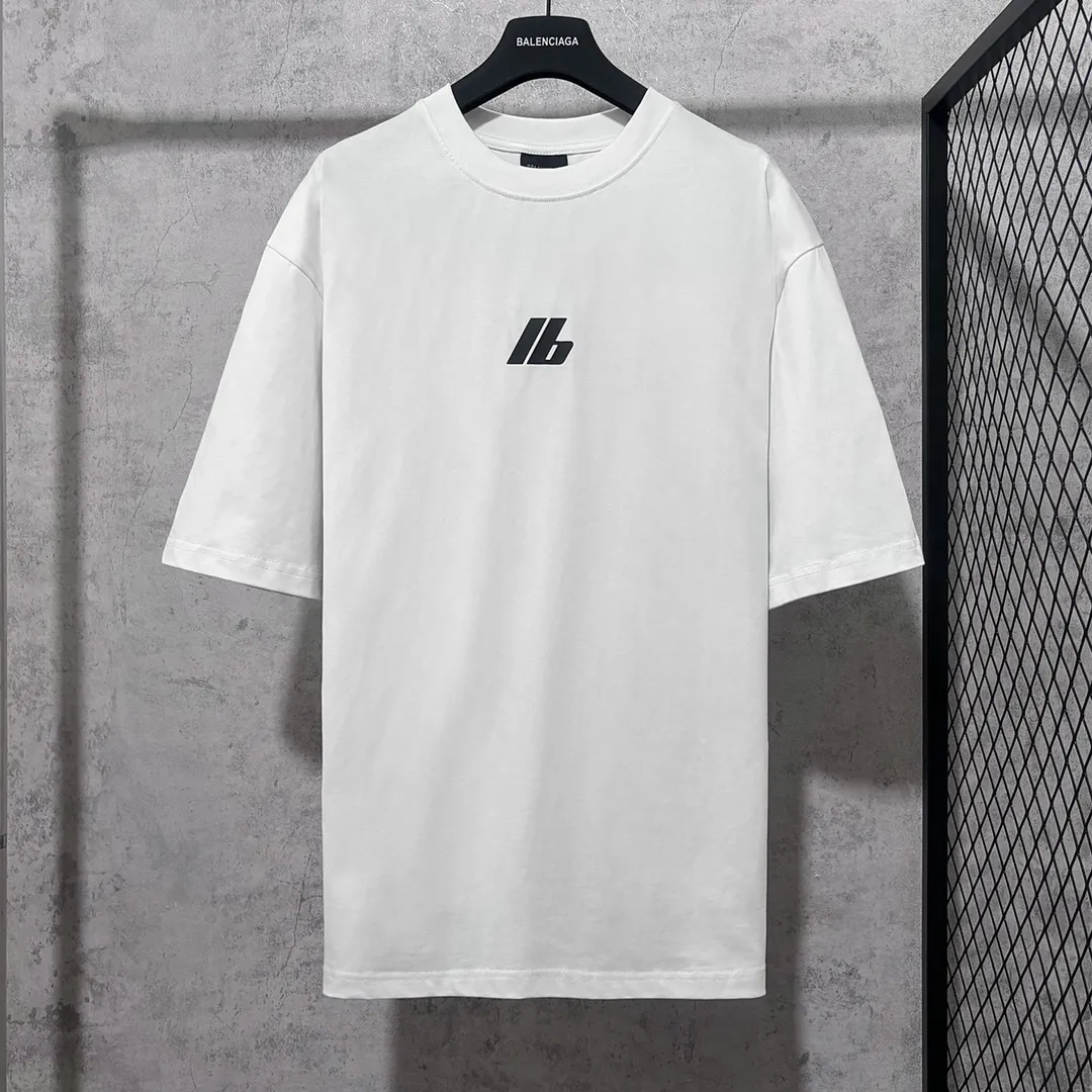 🅿️160 9101# Actual pictures Top version [BALENCIA*GA] Official website quality Paris new classic front and rear reflective printed T-shirt OS version Loose dropped shoulders Unisex fabric: 260g 100% cotton double yarn Technology: Front and back reflective printing Garment wash Shape solid Color: Black White Size: XS S M L