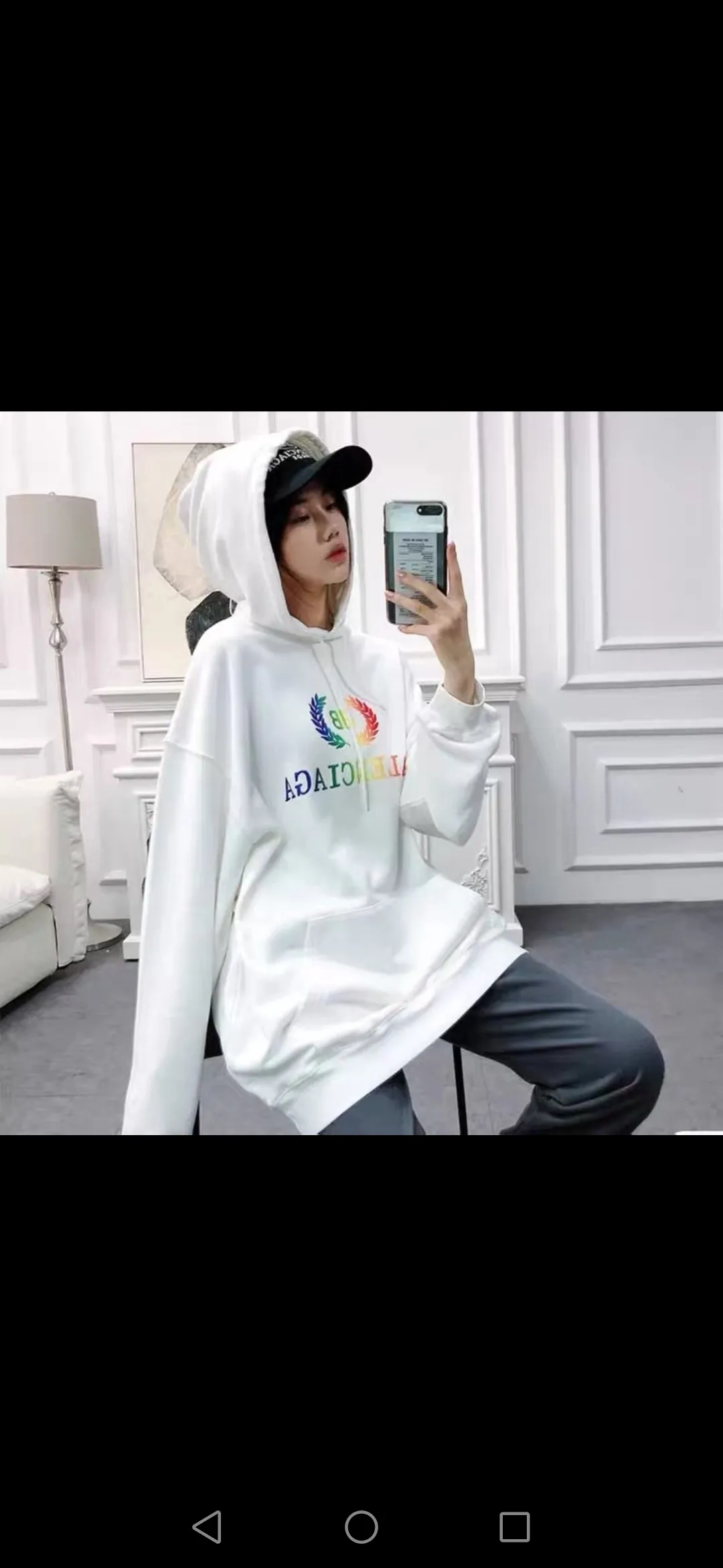 ♻️💯Reference model picture for the upper body❤️Examined Balenciag rainbow🌈 embroidered gradient wheat sweatshirt. The surface is first covered with water-soluble cloth. White cotton yarn is used as the embroidery base, and then digitally printed on the embroidery. The high-density 10,000-needle embroidery blends with the brightness and saturation of the color of the letters. After the washing process, the water-soluble cloth is washed and the rainbow effect is finally presented. The process is very complicated and the scrap rate is as high as 30%. Thread fabric Out of the same vat, there is 0 color difference. It uses 420g clean cloth. The wet weight can reach 480 and is full of thickness. Accessories: butter paper with logo, main wheat, washing water, hangtag. Size: XS-L. Color: black. P:430.