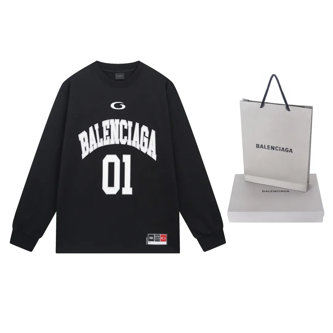 🅿️240 real photos [Top version. Official website quality] BALENCI*GA/Paris.SS25 latest basketball uniform embroidered printed long-sleeved T-shirt. The front embroidery is embroidered and printed using a Tajima computer embroidery machine, the lower left corner is stamped, and the back piece is printed. Brick cabinets are synchronized. Genuine products are developed at the first time. The fabric is made of Paris ZP custom-woven and dyed cotton double yarn. Weighing 260 grams, the cloth surface is clean. The cloth pattern is clear, soft and comfortable. The threads are dyed with no color difference. The printing uses environmentally friendly imported materials, the letters are clear and the effect is three-dimensional. The version adopts OS loose shoulder design. Same style for men and women. Code: BL255069 Color: black, white, colorful blue, purple Size: XS S M L