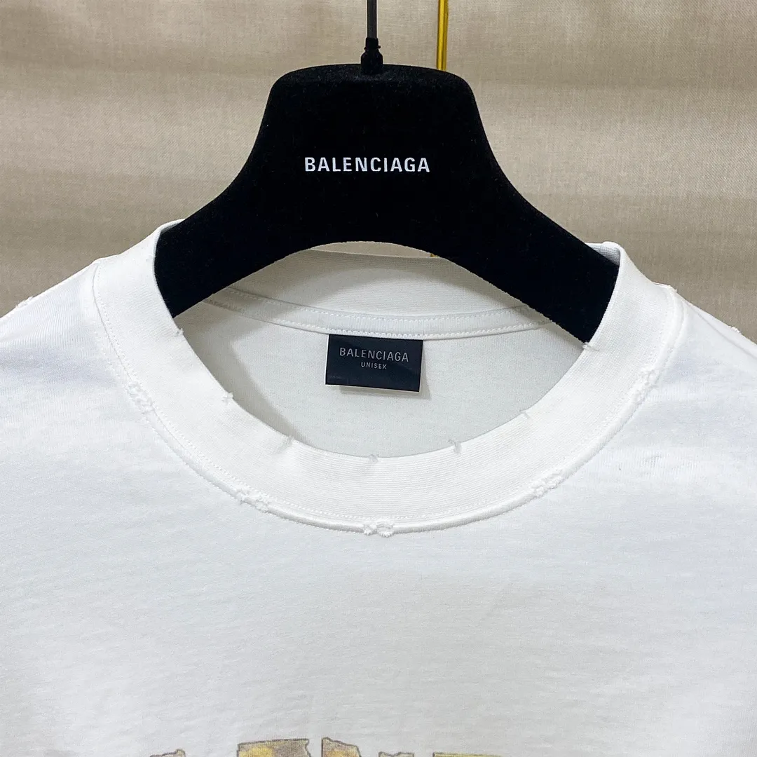 🅿️200 8110# Actual pictures Top version [[BALENCIA*GA] Official website quality Paris new yellow tape digital direct spray long-sleeved T-shirt OS version Loose dropped shoulders Unisex style Fabric: 260g 100% cotton double yarn Process: Front and back digital direct spray Garment wash Frayed Distressed Styling Solid Color Color: Gray blue Black White Washed blue Burgundy Green Size: XS S M L