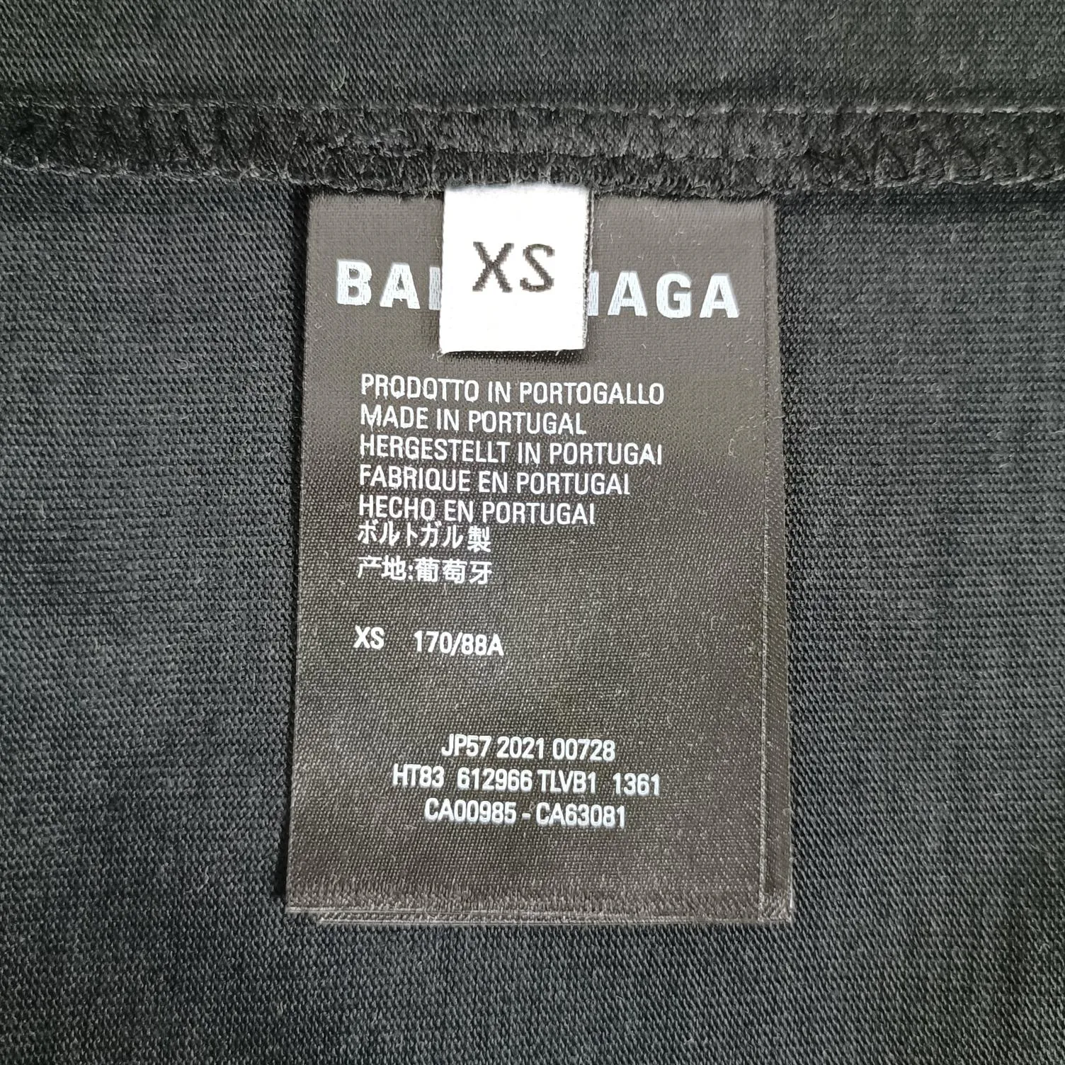 The top tested version of BALENCIAGA WORLDWIDE pure cotton loose-fitting short-sleeved T-shirt for men and women couples RETAIL THERAPY. The fabric is made of 24S 260g double yarn pure cotton fabric, which is loose, breathable and sweat-absorbent. Full of drape! The printing adopts the expensive Kornit digital printing process, and the letters are arranged neatly, evenly and in detail. Full set of customized wash, hangtag, main wheat. The barcode and encoding are consistent with the original product. Color: Apricot Black Size: XS-L P:240