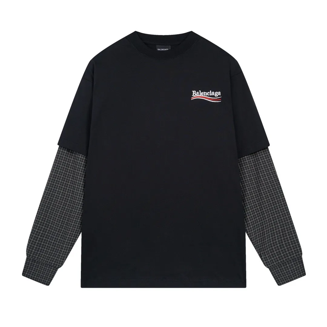 🅿️266 Detailed pictures [Top version. Official website quality] BALENCI*GA/Paris #Classic model. Coke wave embroidered splicing shirt sleeves fake two-piece long-sleeved T-shirt #2024 latest model. Genuine product developed at the first time. Custom shirt fabric. Welcome to compare! The fabric is made of Paris ZP custom-woven and dyed cotton double yarn. Weighing 260 grams, the cloth surface is clean. The cloth pattern is clear, soft and comfortable. The threads are dyed with no color difference. The classic pattern embroidery uses an imported embroidery machine, the embroidery thread color is the original color, and the sleeves are made of shirt fabric. Comes with special buttons. Produced by looking at pictures at Jubie Market. The letters are clear. The three-dimensional effect is strong. The version adopts the OS loose shoulder version. The same style for men and women. Coding: BL225018 Color: Black Size: XS S M L