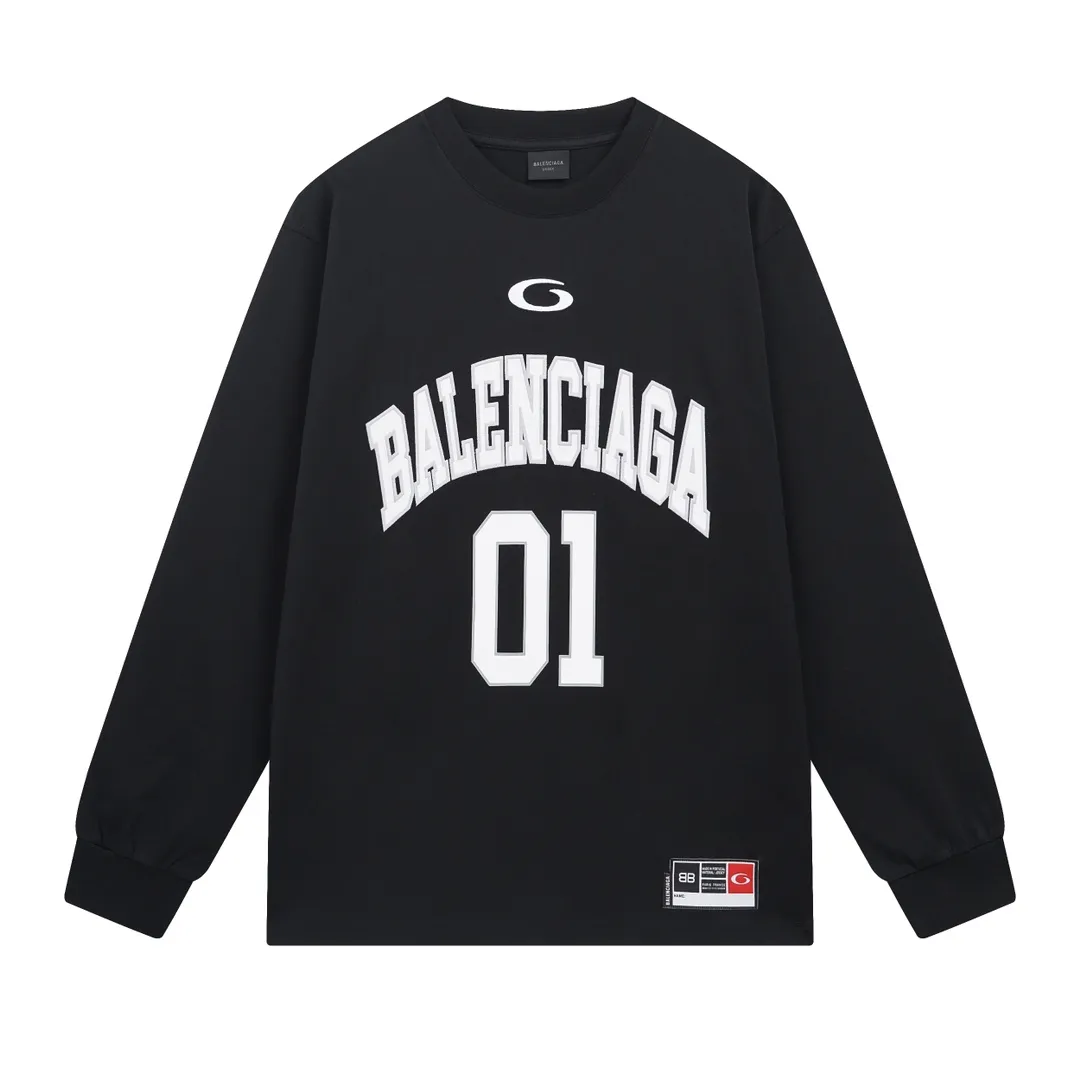 🅿️280 - BALENCI*GA latest basketball jersey embroidered printed long-sleeved T-shirt. The front embroidery is embroidered and printed with Tajima computer embroidery machine, the lower left corner is embroidered and printed, and the back piece is printed. The letters are clear and the effect is three-dimensional. Exclusively pattern-woven and dyed 280g fabric. Threads are dyed in the same cylinder with zero color difference. The version adopts OS loose off-shoulder version. Welcome to compare. Same style for men and women -Color: black white purple Cailan -SIZE: Xs S M L Style No. 8536#