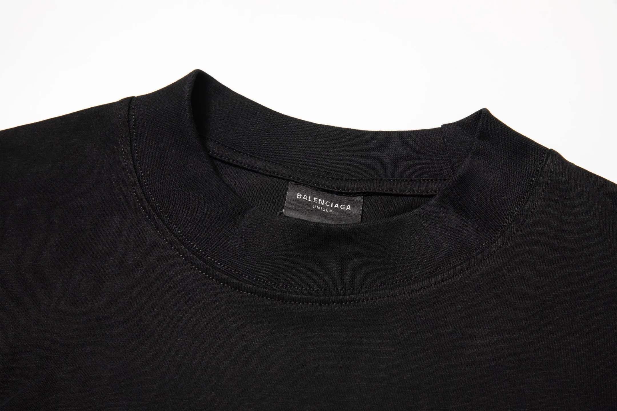 🅿️180 9207# Detailed picture Top version [[BALENCIA*GA] official website quality Paris new ski series 3M size LOGO embroidered short-sleeved T-shirt OS version Loose dropped shoulders Unisex style Fabric: 260g 100% cotton double yarn Technology: Front and back embroidery Garment washing Shape solid Color: Black Blue Yellow Size: XS S M L