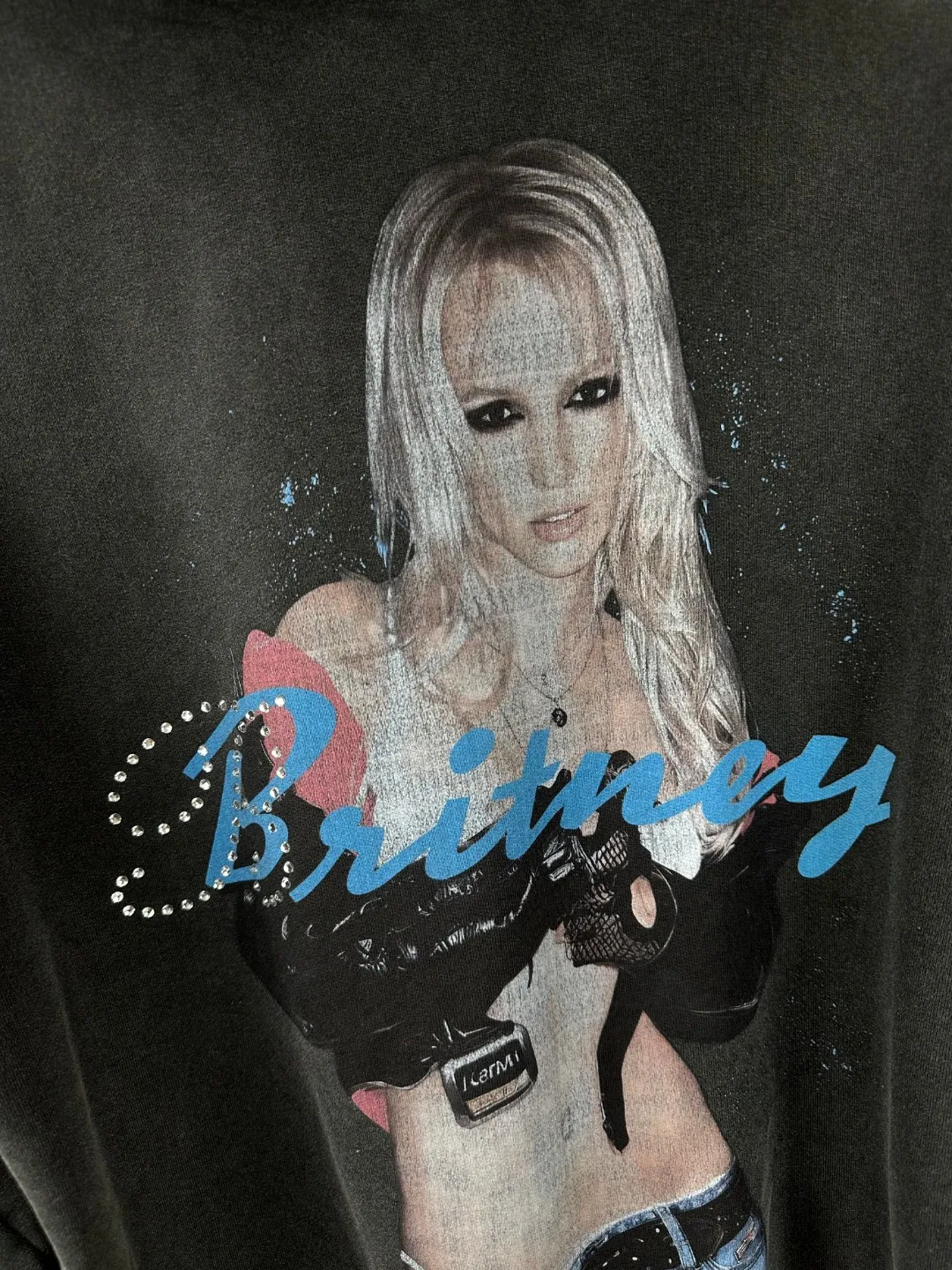 🅿️420 BALENCI*GA Paris Britney portrait limited edition music cooperation series hooded zipper sweatshirt. Direct-injection printing and hot-drilling process on the front panel. The English logo of the hat adopts Tajima embroidery machine. Customized matching hardware. The letters are clear. The effect is three-dimensional. Exclusively pattern-woven and dyed 460g fabric. Threads are dyed in the same vat with zero color difference. Brick cabinet synchronization. Welcome to compare. Same style for men and women -Color: washed black -SIZE: Xs S M L style number 8986#