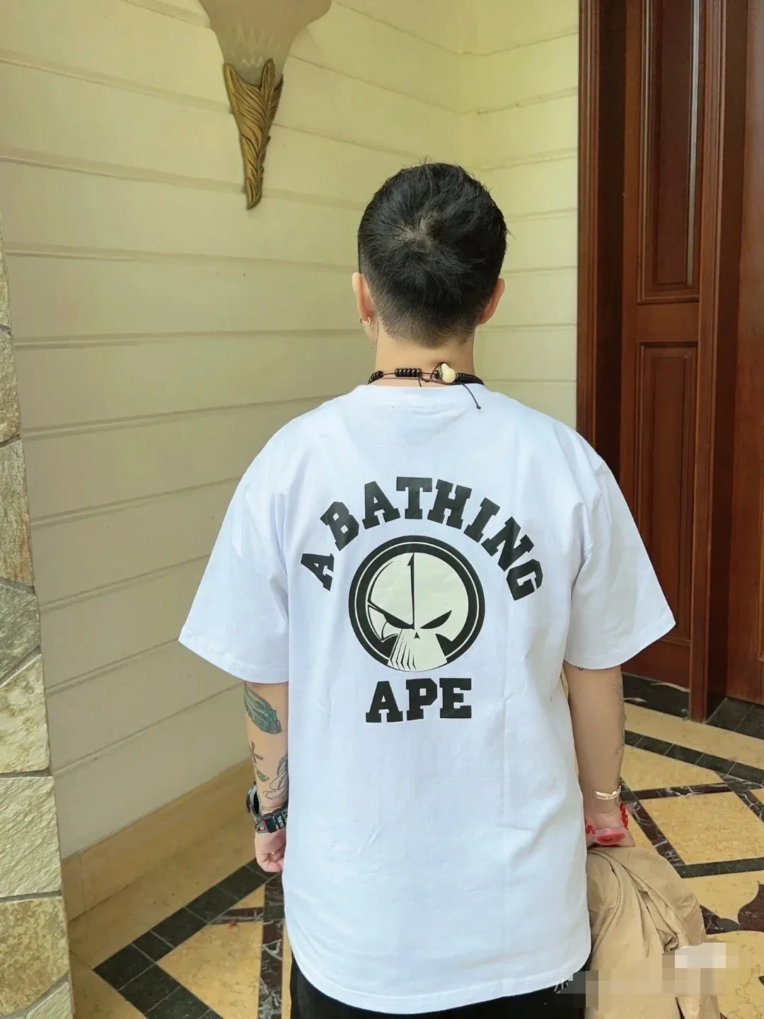 P110 001039 A BATHING APE BAPE x NBHD joint model SS23 American retro logo letter printing loose round neck short-sleeved T-shirt, same style for men and women, size smlxlxxl, black and white