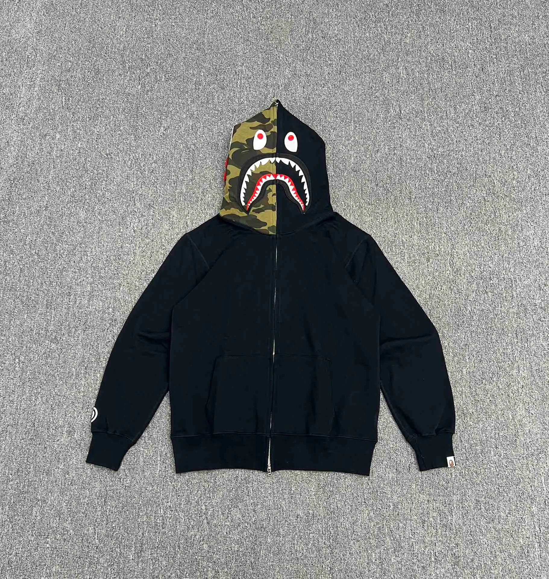 💰380 Bape first year limited classic shark green camouflage design shark jacket Couple style: S—XXL [Black Gray]