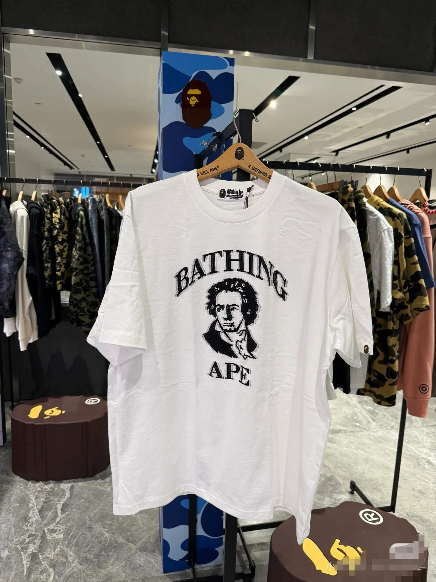 P110 001110 BAPE SS25 Beethoven portrait round neck short-sleeved T-shirt, same style for men and women, size smlxlxxl, black and white
