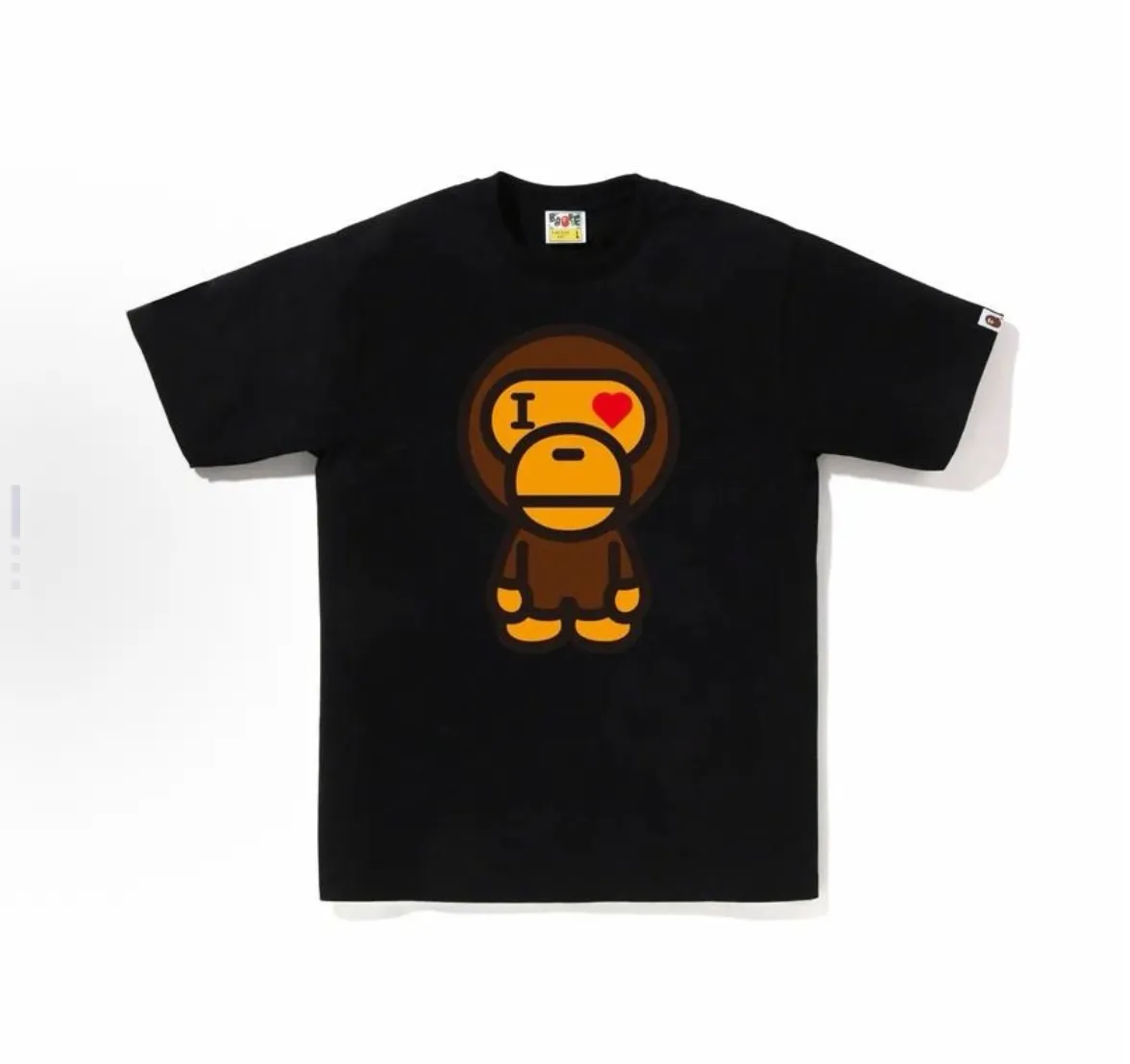 P110 00199 BAPE SS25 Valentine's Day series, heart-shaped eyes monkey round neck short-sleeved T-shirt, same style for men and women, size smlxlxxl, black and white