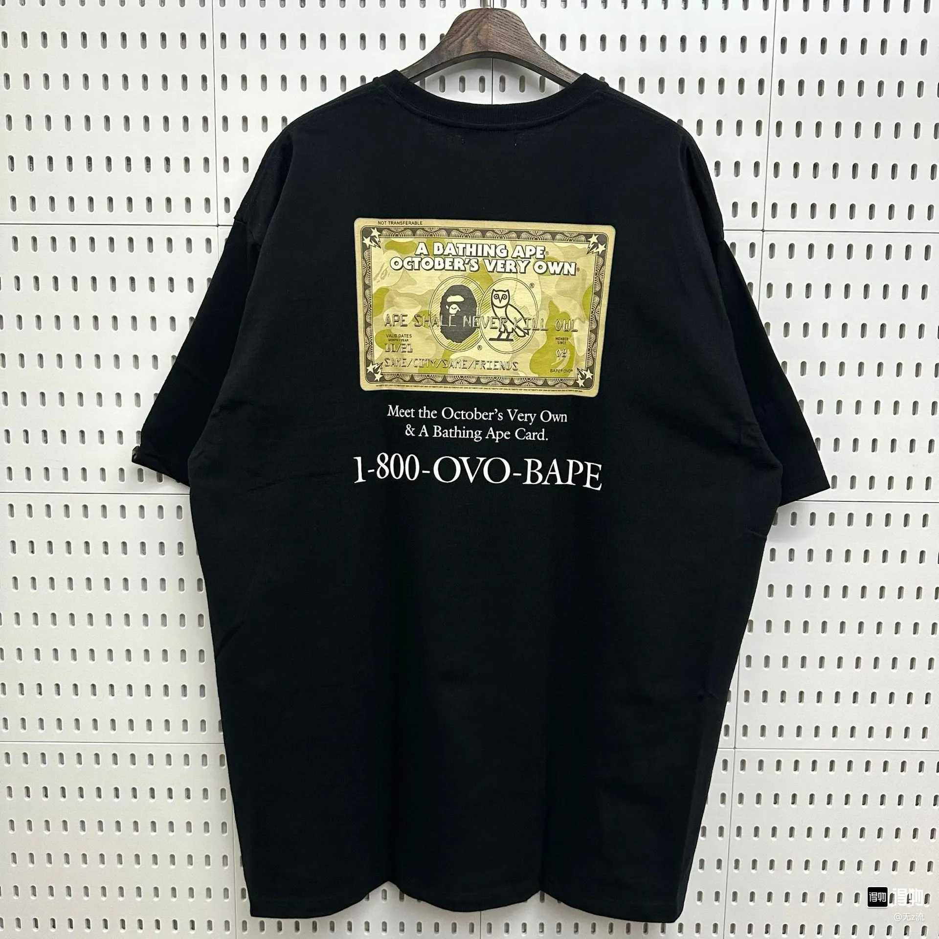 P110 001055 BAPE x OVO joint model, ape-man owl gold card logo printed short-sleeved T-shirt, same style for men and women, size smlxlxxl, black and white