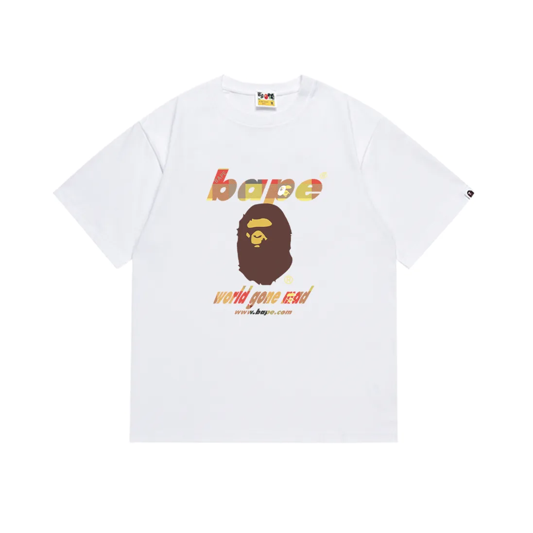 P110 SC071 (top version) BAPE ape head classic letter printed short-sleeved T-shirt. Made of 260 grams of high-quality high-weave pure cotton fabric. Double yarn combed. The texture is soft and non-pilling. Imported environmentally friendly printing glue. The pattern is bright and three-dimensional. Quality 💥Same style for men and women. The upper body is trendy. Color: black and white. Size: S M L XL XXL