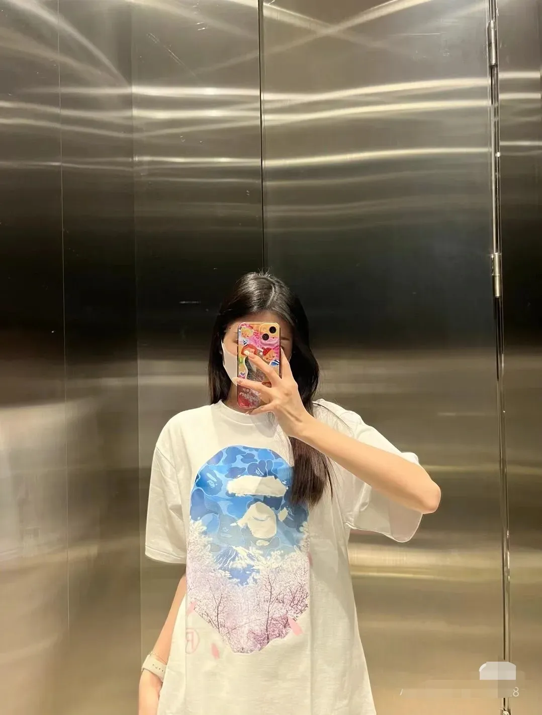 P110 00123 A BATHING APE BAPE SS23 SAKURA cherry blossom series cherry blossom print round neck loose short-sleeved T-shirt, same style for men and women, size smlxlxxl, black and white