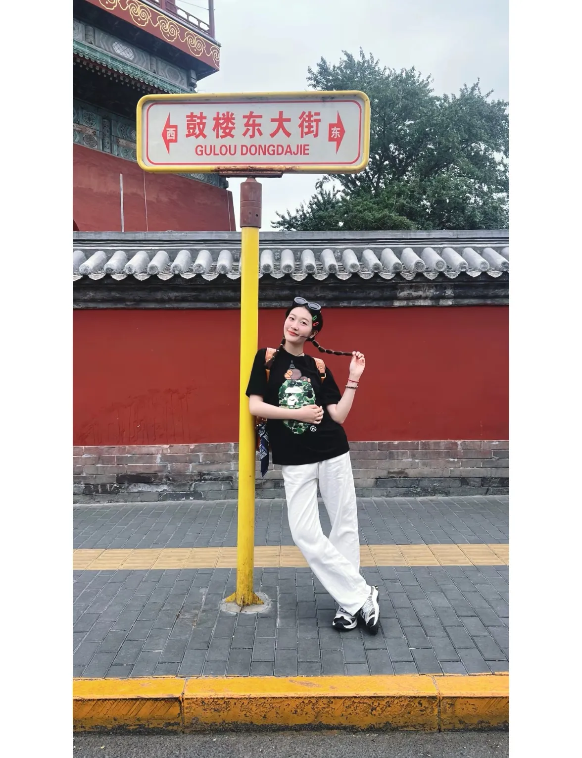P110 00102 model BAPE SS25 ABC CAMO series ape head orangutan pattern letter print cuff logo camouflage short-sleeved T-shirt same style for men and women code number smlxlxxl white green, black green