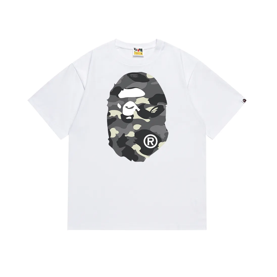 P110 SC046# (top version) BAPE camouflage great ape letter print short-sleeved T-shirt Made of 260 grams of high-quality high-weave pure cotton fabric, double yarn combed, soft texture and no pilling Imported environmentally friendly printing glue, bright and three-dimensional pattern, quality 💥Same style for men and women, the upper body is fashionable Color: black and white Size: S M L XL XXL