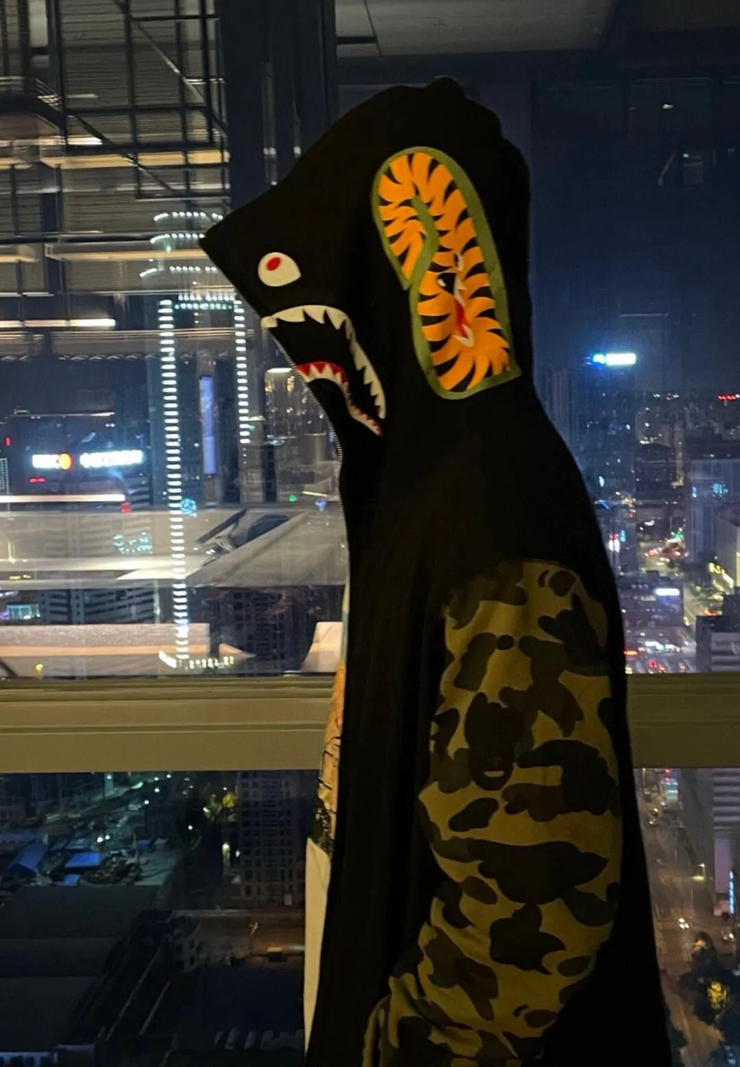 💰380 BAPE design shark splicing camouflage WGM classic logo couple model: S—XXL [grey black]
