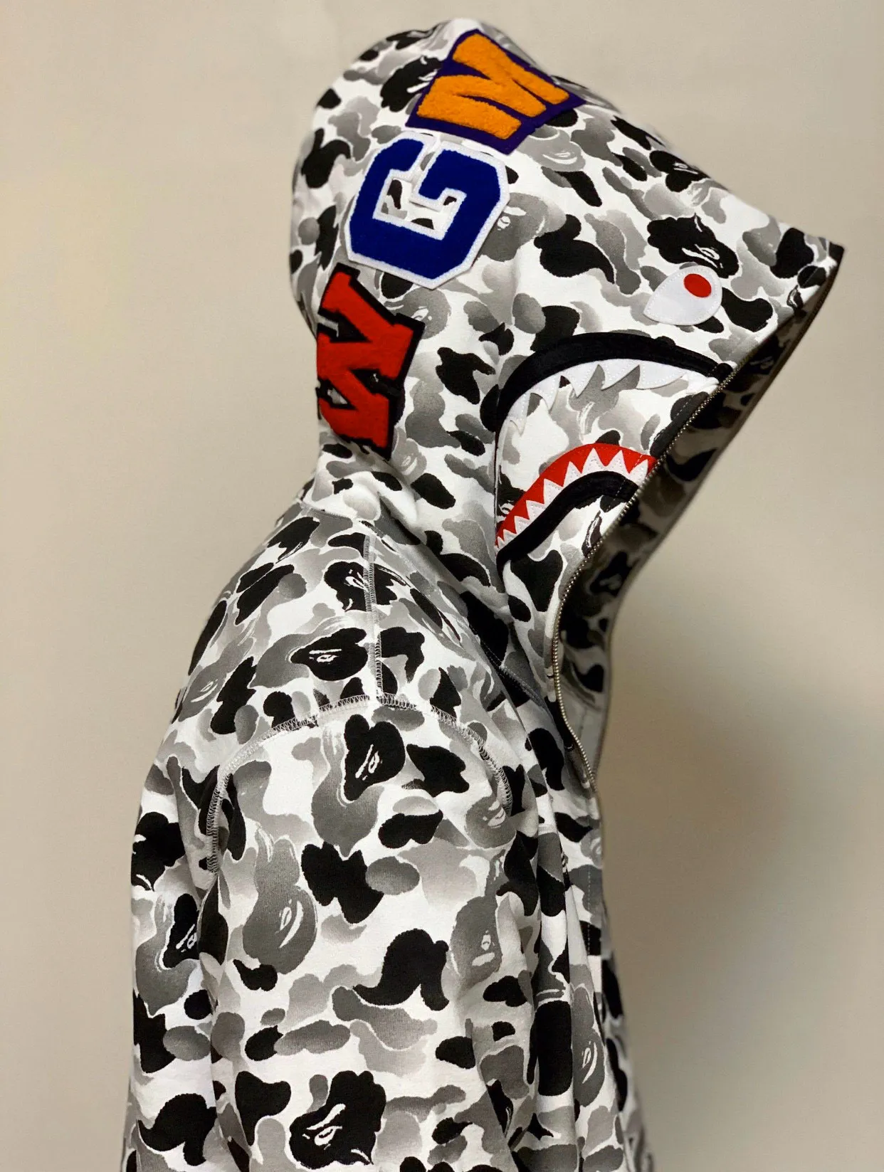 💰380 Bape’s 10th Anniversary Xintiandi Reopening Limited Ink Camouflage Shark, Detailed Processing, Customized Fabric, Couple Style: S—XXL [Ink Gray, Ink Green]