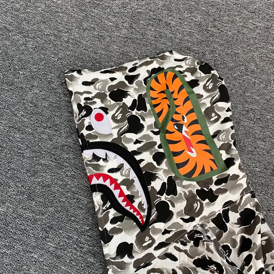 💰380 Bape’s 10th Anniversary Xintiandi Reopening Limited Ink Camouflage Shark, Detailed Processing, Customized Fabric, Couple Style: S—XXL [Ink Gray, Ink Green]
