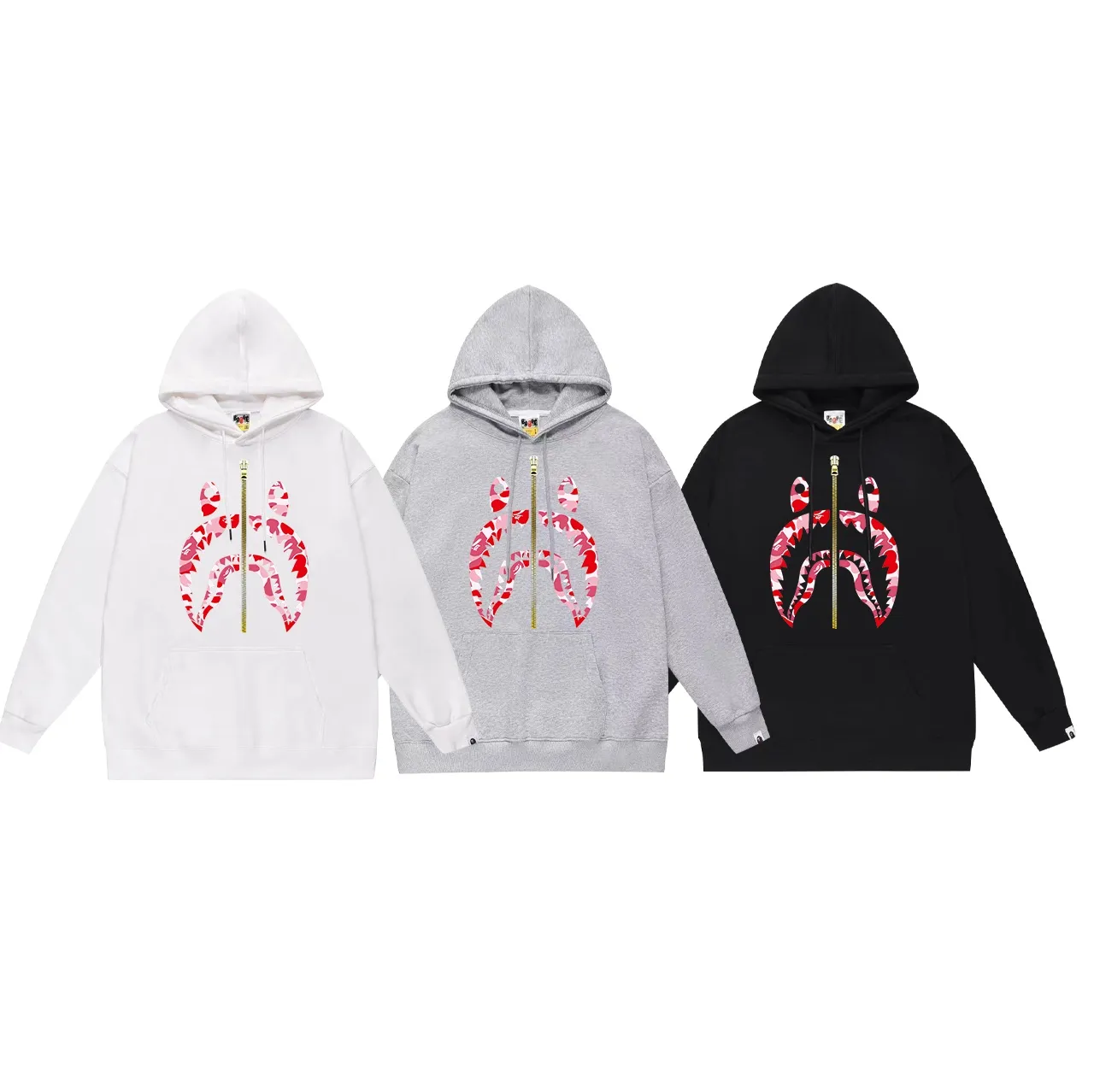 Model number SC689#terry p160 plus velvet p180💰 (top version) BAPE camouflage shark zipper printed hooded sweatshirt Made of 380g large terry 430g silver fox velvet (drop shoulder large version) fabric, soft and non-pilling, imported environmentally friendly printing glue, bright and three-dimensional pattern, quality 💥Same style for men and women, the upper body is trendy. Color: black and red, white and red, gray and red, black and green, white and green, gray and green. Black and blue, white and blue, gray and blue Size: S M L XL XXL