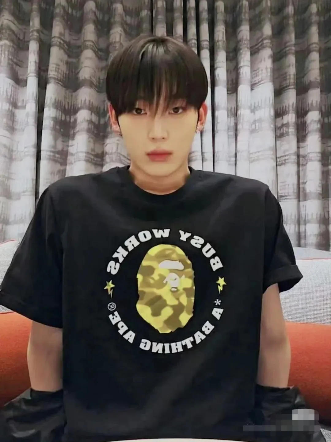 P110 001070 BAPE letter printed round neck pullover straight short-sleeved T-shirt, same style for men and women, size smlxlxxl, black, white