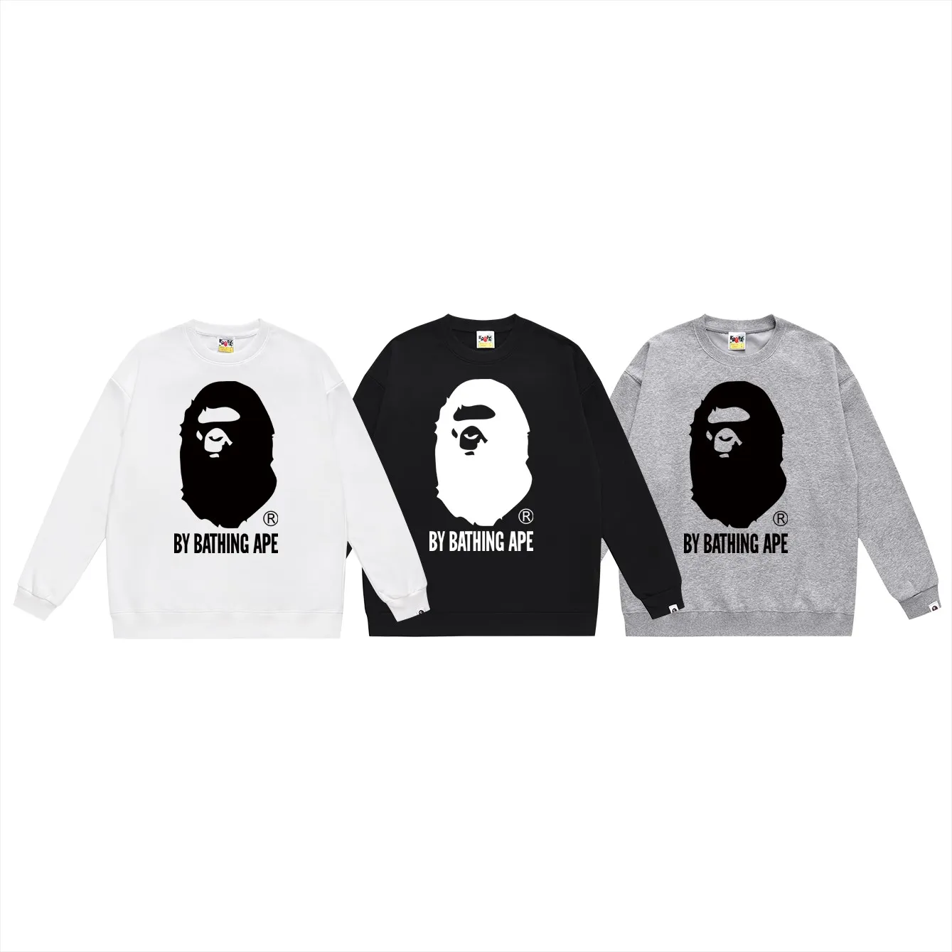 P150 model number SC464# terry 75 plus velvet 80 (top version) BAPE classic ape head letter printed round neck sweatshirt. Made of 350g large terry (drop shoulder large version) fabric, soft texture and no pilling. Imported environmentally friendly printing glue. Bright and three-dimensional pattern. Quality 💥Same style for men and women. The upper body is trendy. Color: black white gray Size: S M L XL XXL