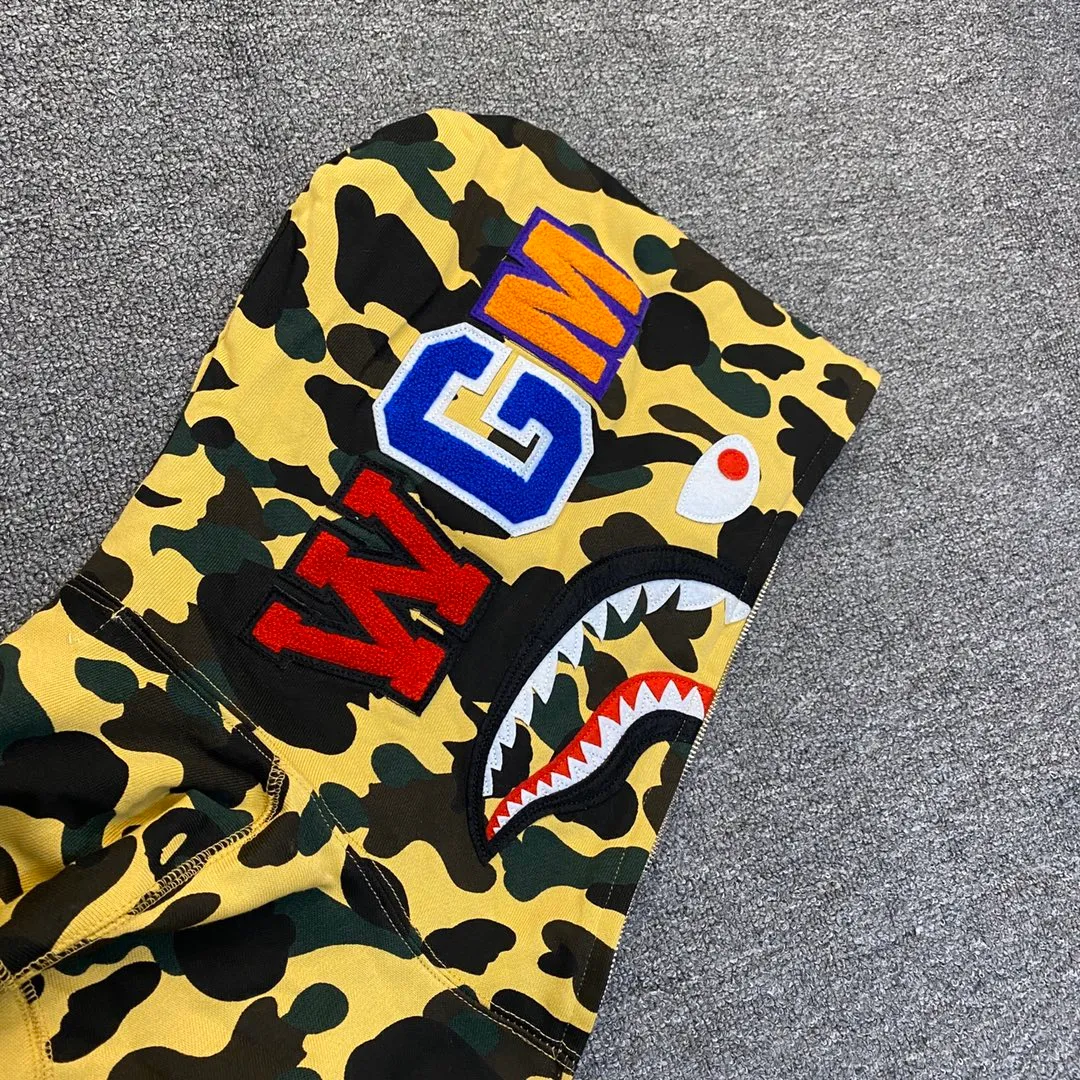 💰380 BAPE 1ST CAMO SHARK FULL Classic counter model Camouflage shark hooded zipper sweatshirt Machine-printed camouflage Top-quality fabric High-end 1:1 replica Customized fabric Couple model: S—XXL [Camouflage yellow, Camouflage green, Camouflage red, Camouflage purple, Camouflage blue, Camouflage gray]