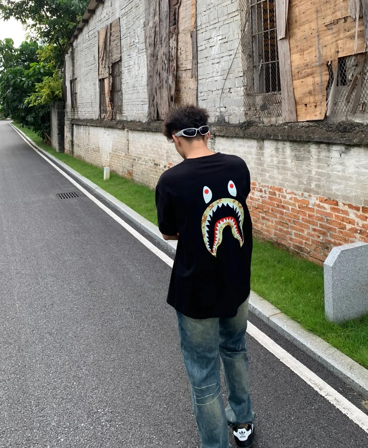 P110 00177 bape shark mouth stussy co-branded short-sleeved T-shirt, same style for men and women, size smlxlxxl, black