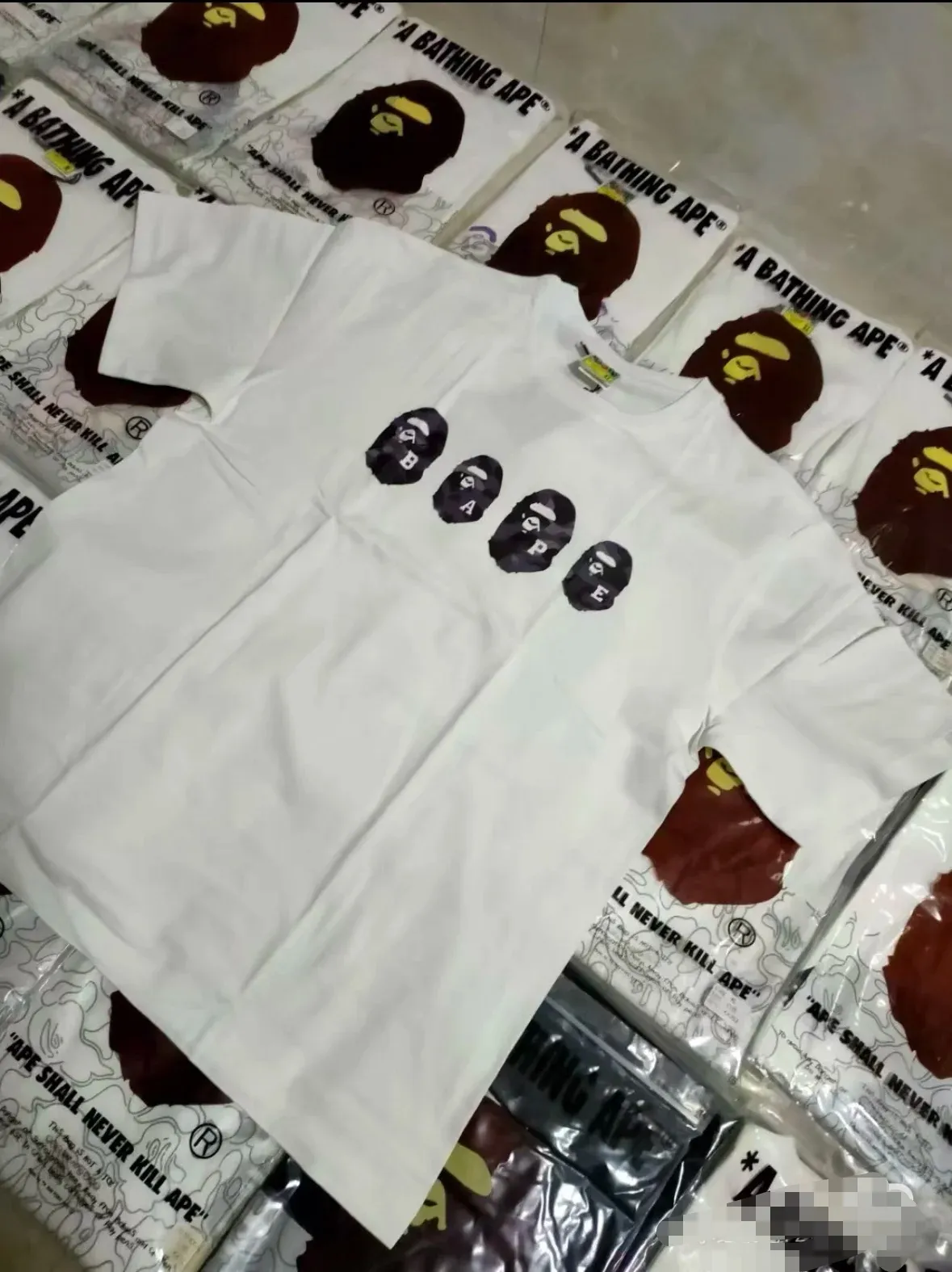 P110 001073 BAPE camouflage ape loose short-sleeved T-shirt, same style for men and women, size smlxlxxl, black gray, black brown, black green, white gray, white brown, white green