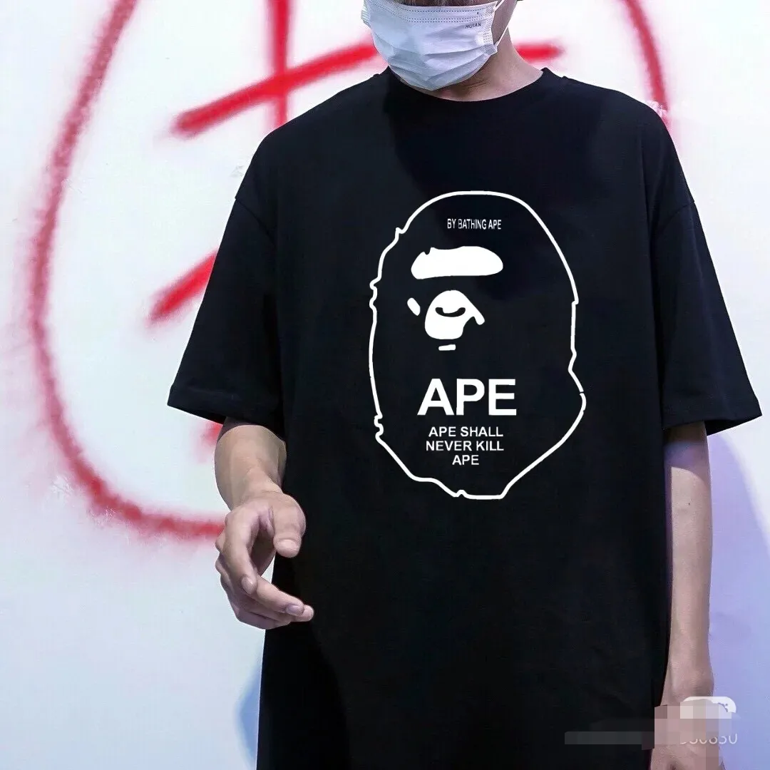 P110 001062 BAPE ape head print short-sleeved T-shirt, same style for men and women, size smlxlxxl, black and white