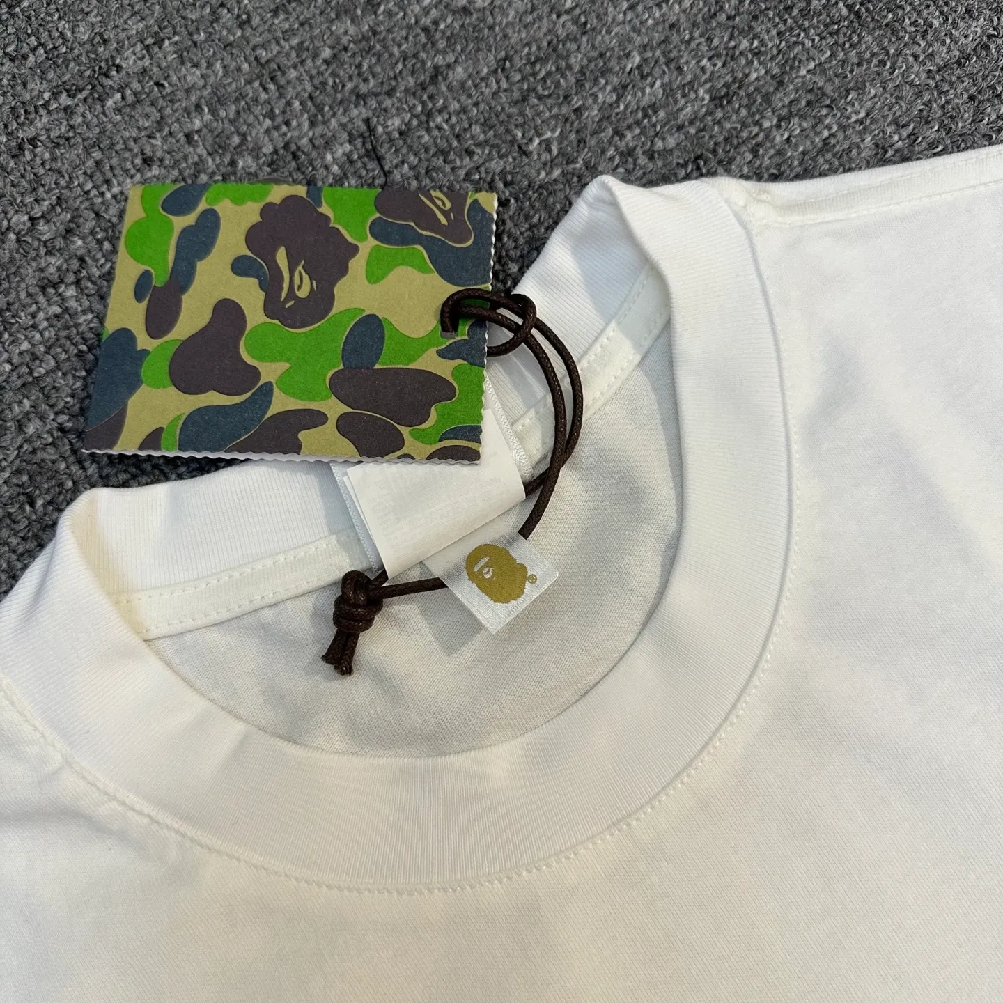 💰140 BAPE SS25 ape letter embroidered round neck 280g heavy linen cotton fabric ZP version Couple model: S-XXL [Black White Gray]