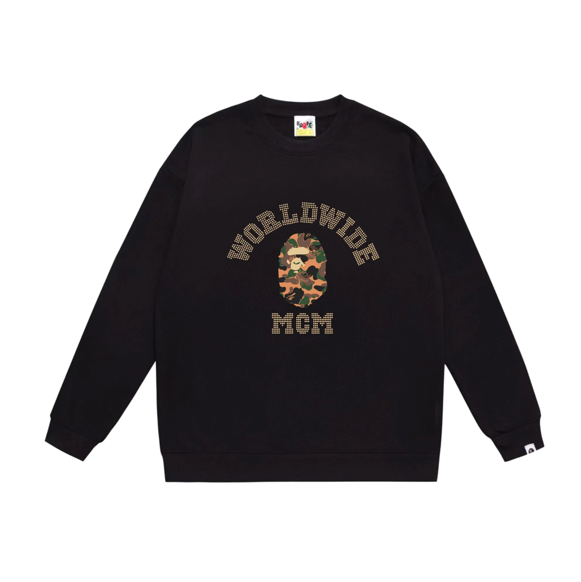 P150 model number SC540# terry 75 plus velvet 80 (top version) BAPE×MCM Rhinestone collegea joint series ape-head letter print pattern round neck sweatshirt. Made of 350 grams of large terry (drop shoulder large version) fabric. The texture is soft and non-pilling. Imported environmentally friendly printing glue has a bright and three-dimensional pattern. Quality💥Same style for men and women. The upper body is trendy. Color: black white gray Size: S M L XL XXL
