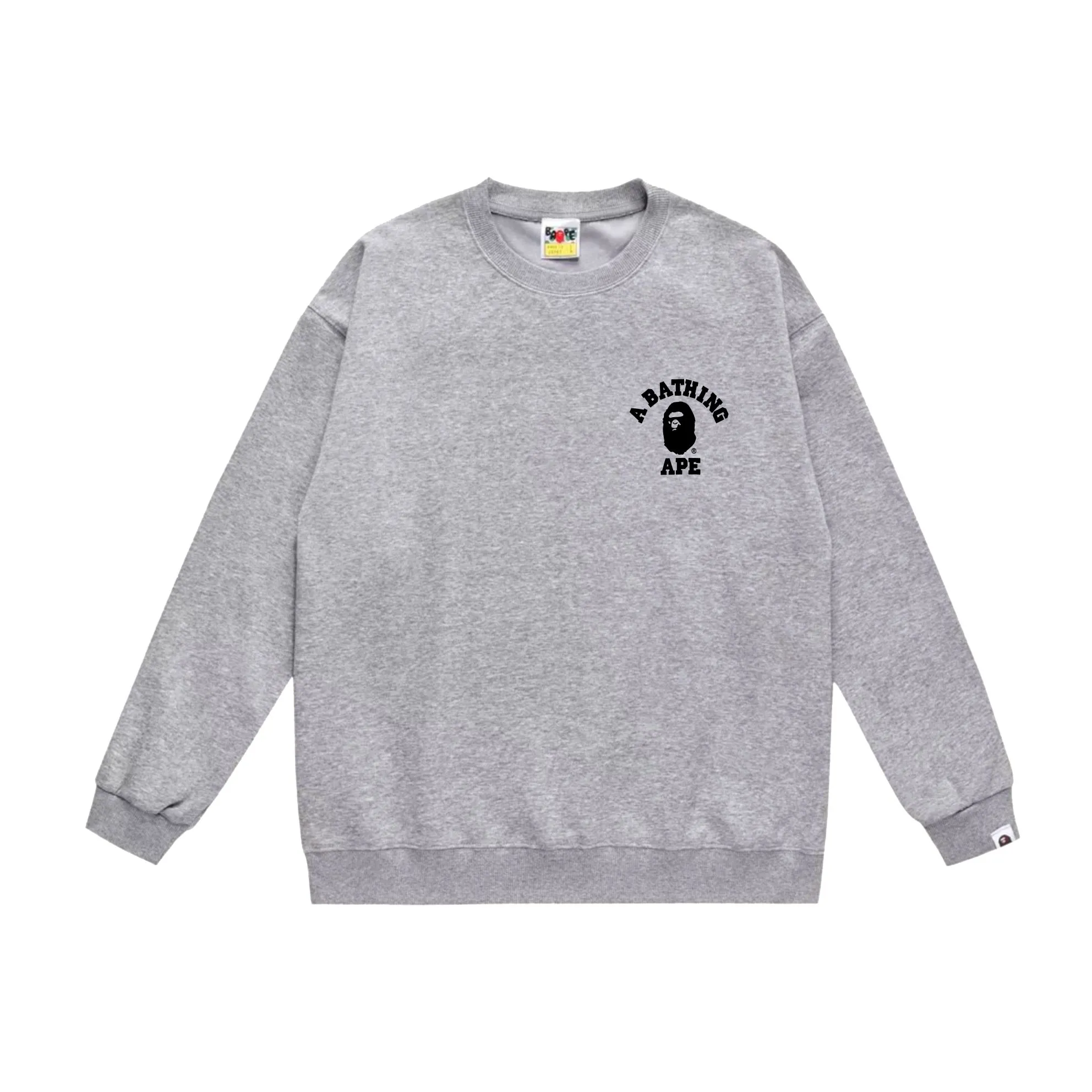 P170 model number SC548# terry 80 plus velvet 85 (top version) BAPE classic ape head letter print pattern round neck sweatshirt. Made of 350g large terry (drop shoulder large version) fabric. The texture is soft and non-pilling. Imported environmentally friendly printing glue. The pattern is bright and three-dimensional. Quality 💥Same style for men and women. The upper body is trendy. Color: black white gray Size: S M L XL XXL