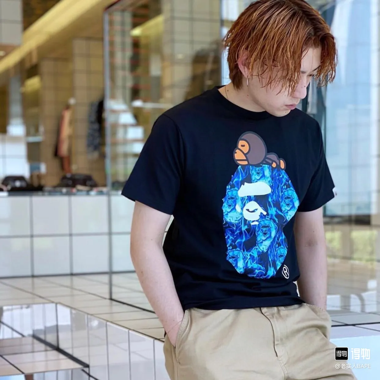 P110 001046 BAPE Flame Milo On Big Ape Tee Flame Milo Ape Man short-sleeved T-shirt, same style for men and women, size smlxlxxl, black and blue, white and blue, black and yellow, white and yellow