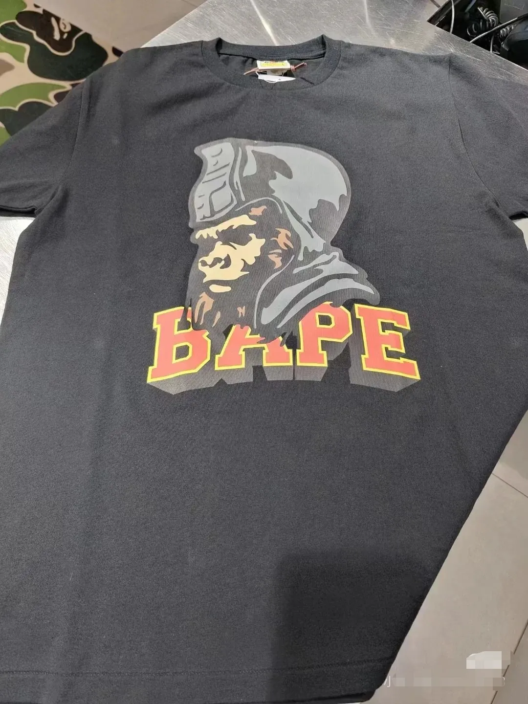 P110 001007 BAPE Ape Logo cartoon print round neck pullover short-sleeved T-shirt, same style for men and women, size smlxlxxl, black and white