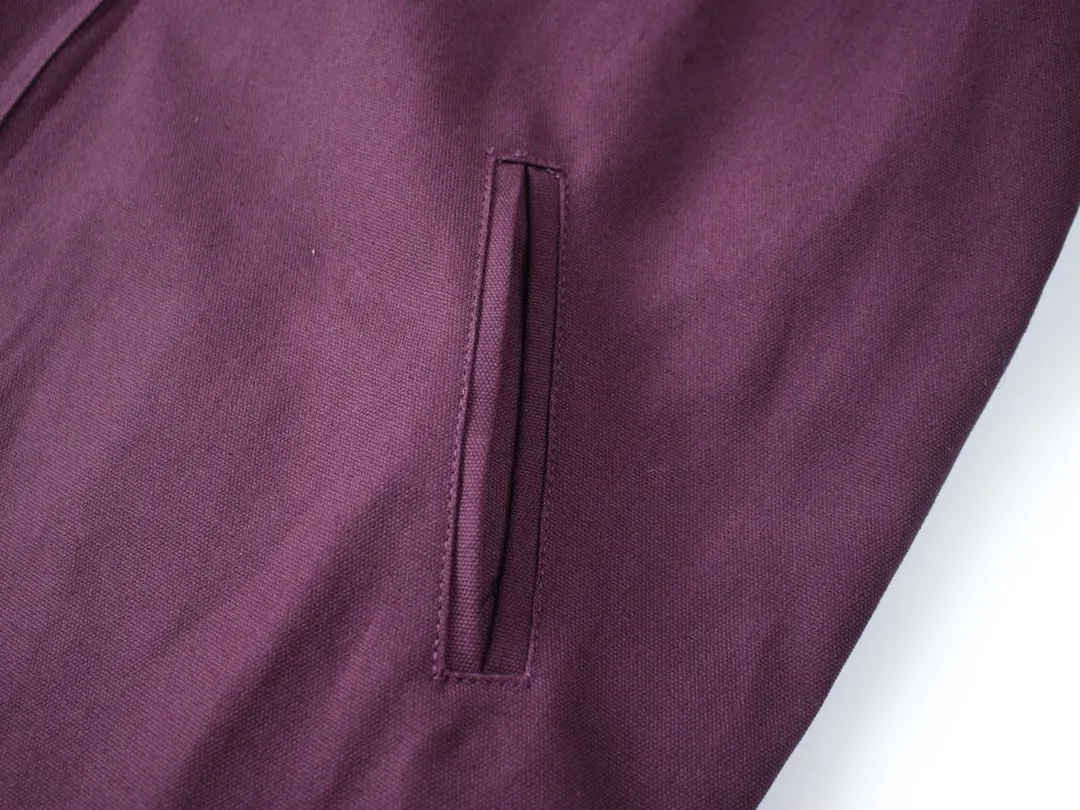 🅿️350 Carhartt Wip Carhartt classic Detroit zipper jacket couple casual workwear jacket 1️⃣The fabric is made of new environmentally friendly twill fabric. The light wash feels and the color will look better with time. It is a very high-quality fabric! 2️⃣The workmanship details are perfectly controlled, the classic logo is embroidered on the chest, the corduroy lapel highlights the unique style, the customized gold zipper, and the gold buttons all have logos that become more unique as they wear out with use! 3️⃣ Suitable for daily wear and can be worn in various styles. It is a very versatile jacket for men and women!  Color: black, yellow, purple Size: S, M, L, XL