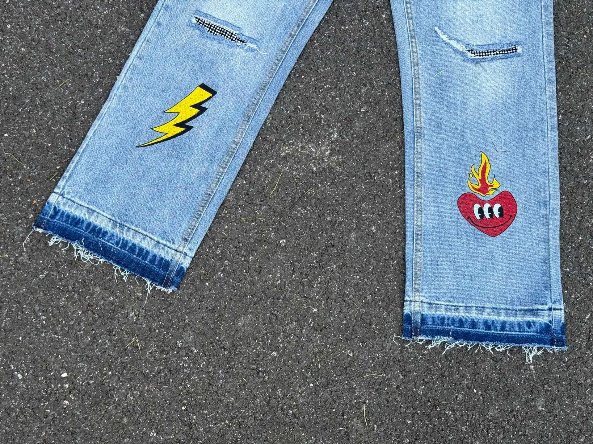 🅿️260 F124 False Perception Carhartt Cartoon Graffiti Worn and Destroyed Diamond Jeans Same Style for Men and Women Color: Blue Code Number: 28 30 32 34 36