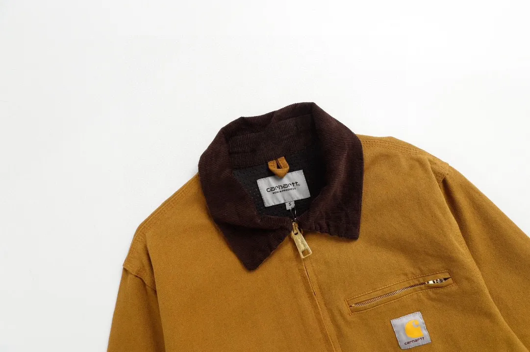 🅿️350 Carhartt Wip Carhartt classic Detroit zipper jacket couple casual workwear jacket 1️⃣The fabric is made of new environmentally friendly twill fabric. The light wash feels and the color will look better with time. It is a very high-quality fabric! 2️⃣The workmanship details are perfectly controlled, the classic logo is embroidered on the chest, the corduroy lapel highlights the unique style, the customized gold zipper, and the gold buttons all have logos that become more unique as they wear out with use! 3️⃣ Suitable for daily wear and can be worn in various styles. It is a very versatile jacket for men and women!  Color: black, yellow, purple Size: S, M, L, XL