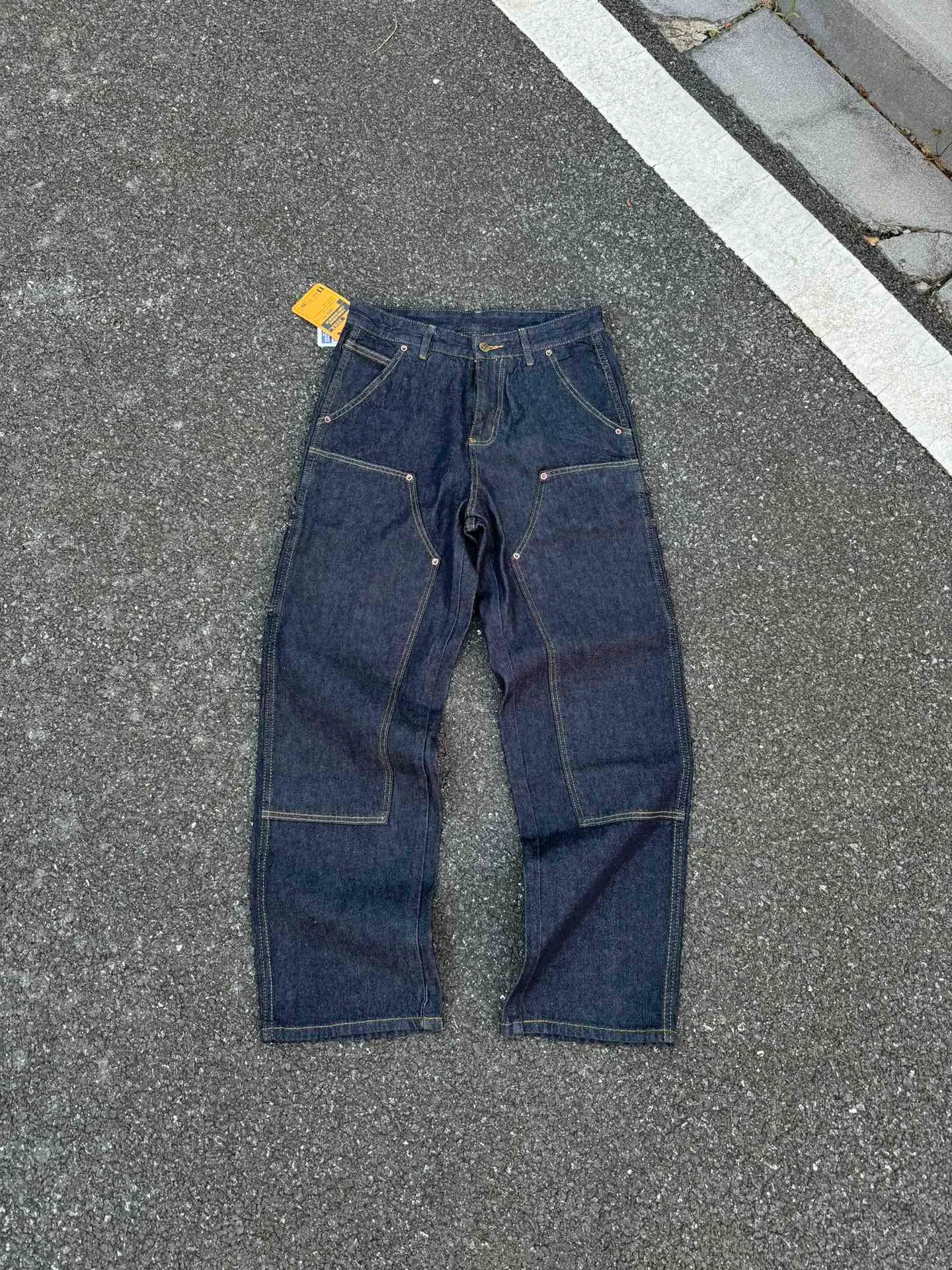🅿️250 K011 Carhartt WIP Japanese style work style jeans with customized original logo buckle, YKK zipper fly, smooth and easy to pull! Many locations are reinforced with tacks, and the workmanship is solid! The overall tailoring adopts three-dimensional structure tailoring! Ergonomically designed, more flexible when wearing! The cut is streamlined and streamlined, allowing you to move flexibly with your body! Integrates functionality, beauty and durability! Suitable for business, travel, leisure and many other occasions! Straight fit Color: Dark Blue Size: S-XXL