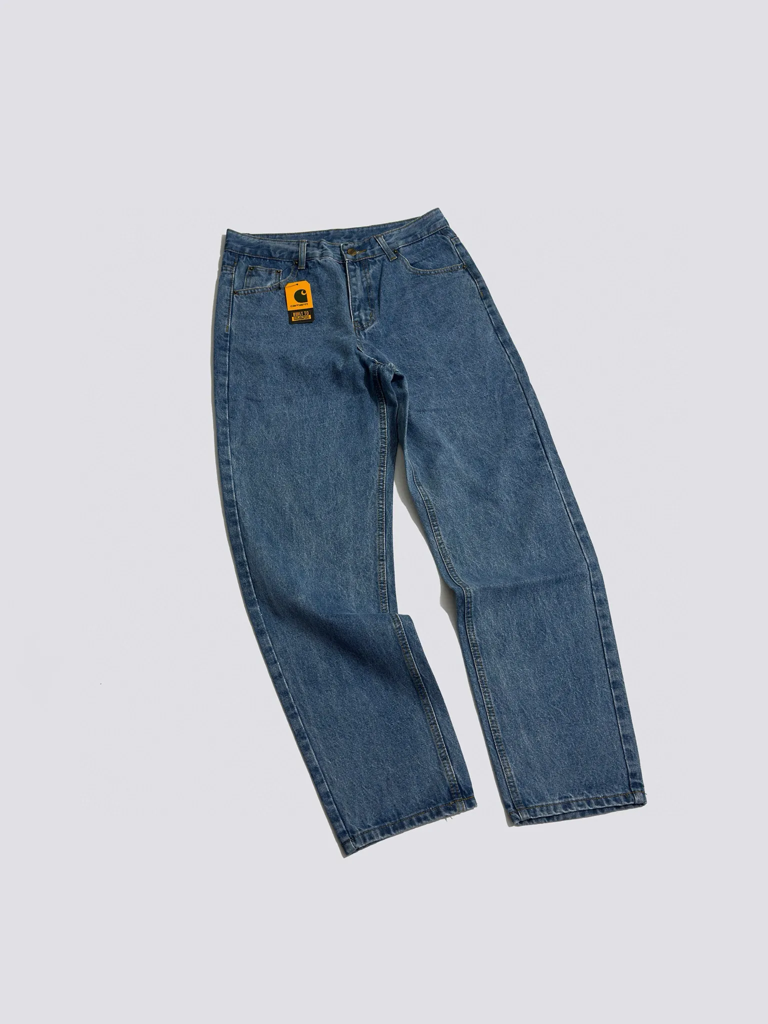 🅿️230 444 Carhartt WIP American B17 loose heavyweight denim washed micro-taper work jeans, customized original logo buckle, YKK zipper fly, smooth and easy to pull! Many locations are reinforced with tacks, and the workmanship is solid! The overall tailoring adopts three-dimensional structure tailoring! Ergonomically designed, more flexible when wearing! The cut is streamlined and streamlined, allowing you to move flexibly with your body! Integrates functionality, beauty and durability! Suitable for business, travel, leisure and many other occasions! Straight fit Color: Blue Size: S-XXL