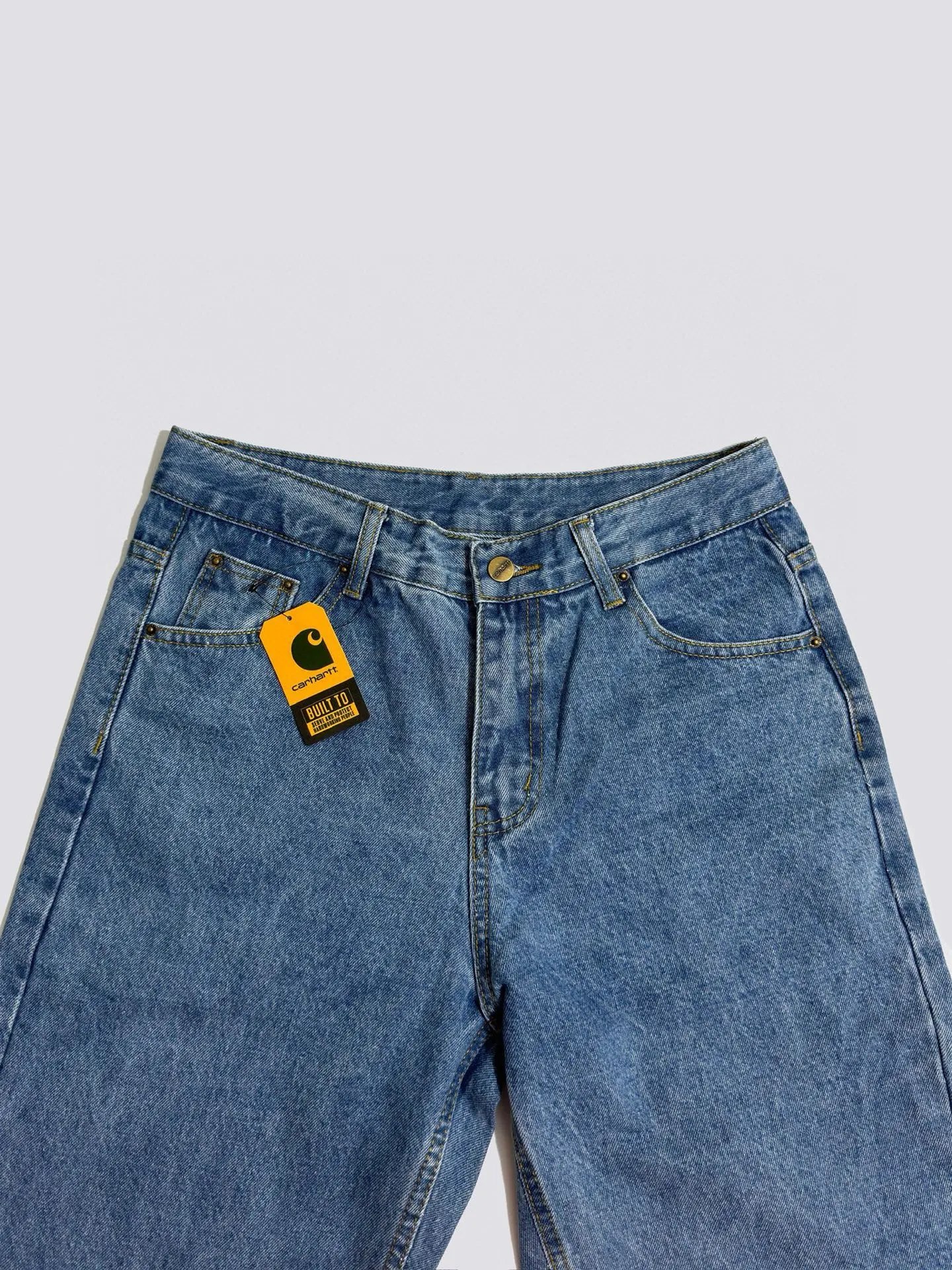 🅿️230 444 Carhartt WIP American B17 loose heavyweight denim washed micro-taper work jeans, customized original logo buckle, YKK zipper fly, smooth and easy to pull! Many locations are reinforced with tacks, and the workmanship is solid! The overall tailoring adopts three-dimensional structure tailoring! Ergonomically designed, more flexible when wearing! The cut is streamlined and streamlined, allowing you to move flexibly with your body! Integrates functionality, beauty and durability! Suitable for business, travel, leisure and many other occasions! Straight fit Color: Blue Size: S-XXL