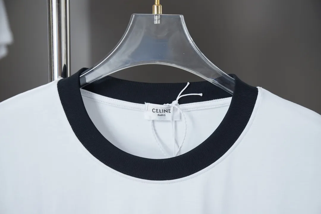 🅿️180 CELIN* 25SS early spring new style, letter printed short sleeves, light luxury, a must-have item for daily commuting for men and women, correct version, welcome to compare, detailed features · 320g 100% pure cotton double yarn jersey fabric · Custom dyed in the same cylinder, special thickened 32 count double-strand 1X1 thread · Classic letter logo printing on the front. Sleeve splicing webbing design. Collar contrasting threads · Double-needle sewing and cross-seam technology · Original main mark, washed tag, brand moisture-proof paper packaging Color: black/white Size: S/M/L/XL